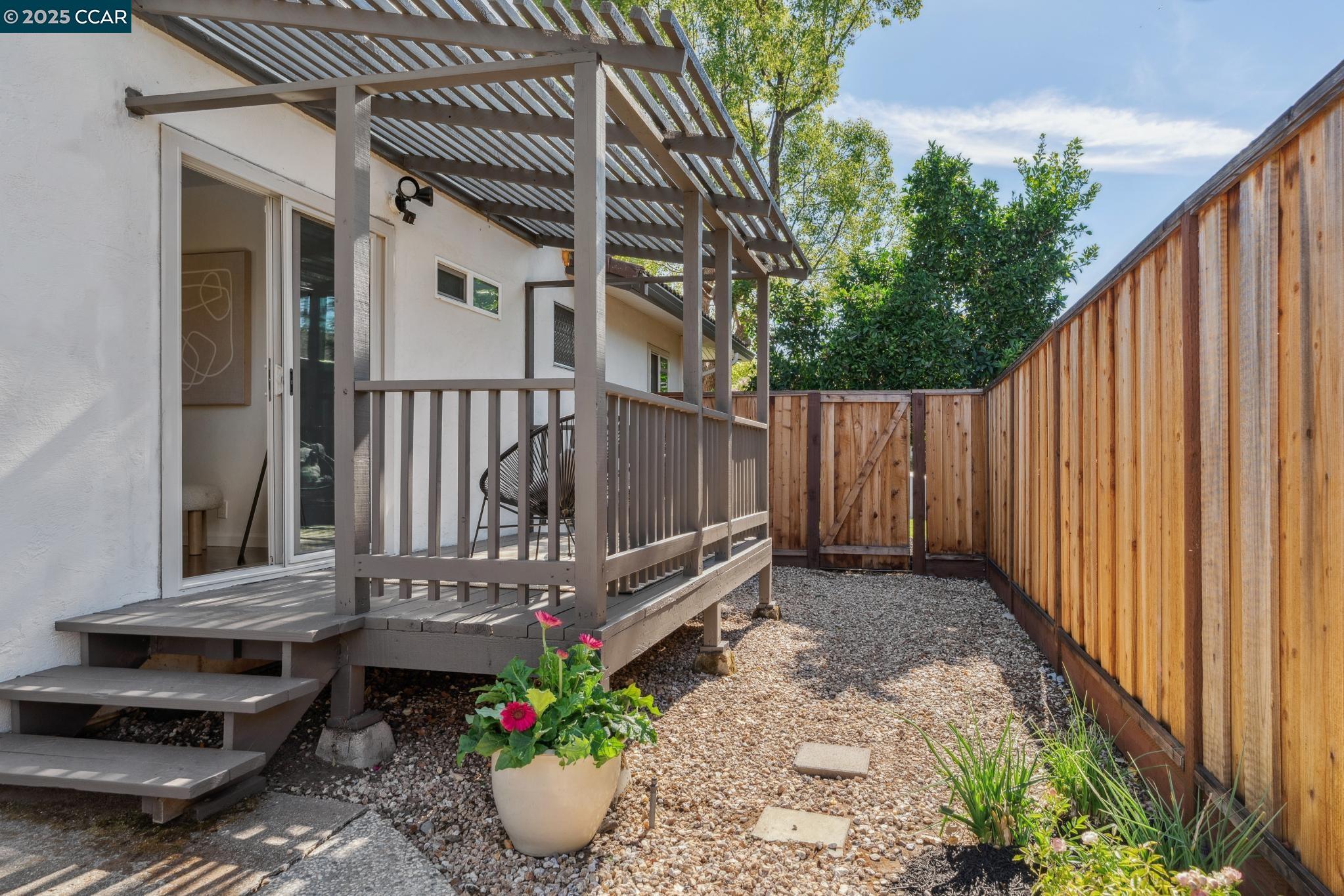 Detail Gallery Image 27 of 39 For 632 Wintergreen Ln, Walnut Creek,  CA 94598 - 3 Beds | 2 Baths