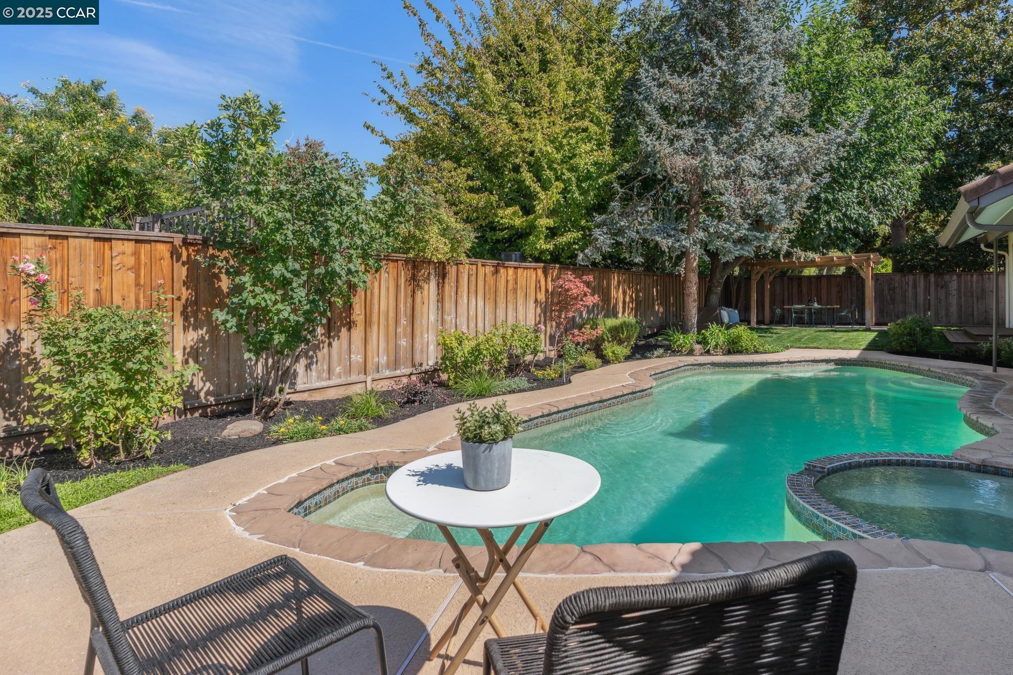 Detail Gallery Image 37 of 39 For 632 Wintergreen Ln, Walnut Creek,  CA 94598 - 3 Beds | 2 Baths