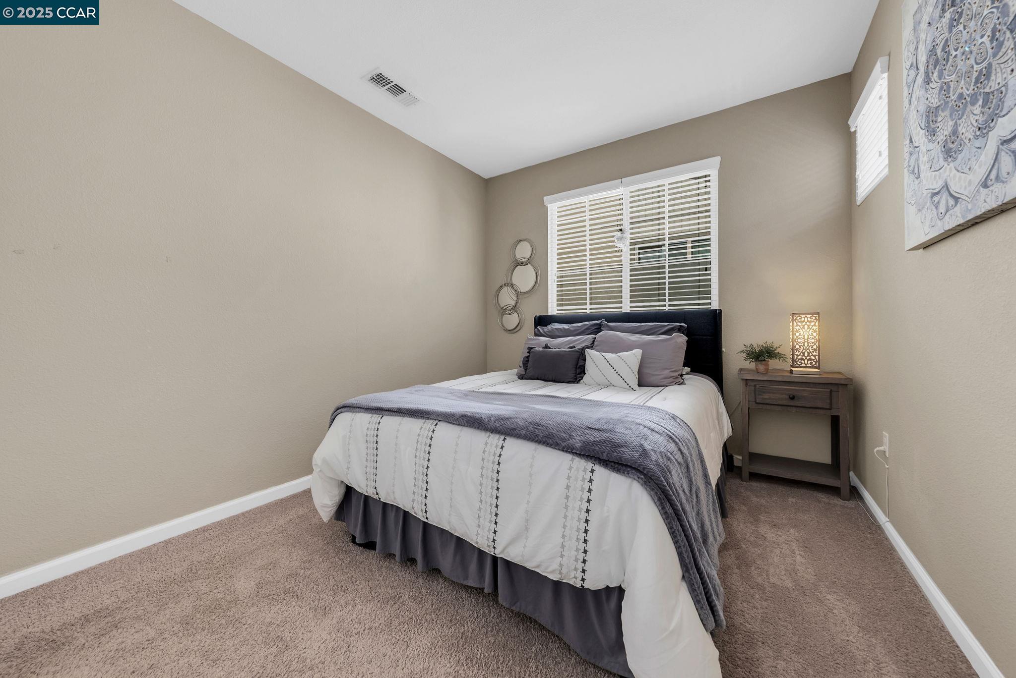 Detail Gallery Image 31 of 54 For 1037 Gridley Dr, Pittsburg,  CA 94565 - 4 Beds | 2/1 Baths