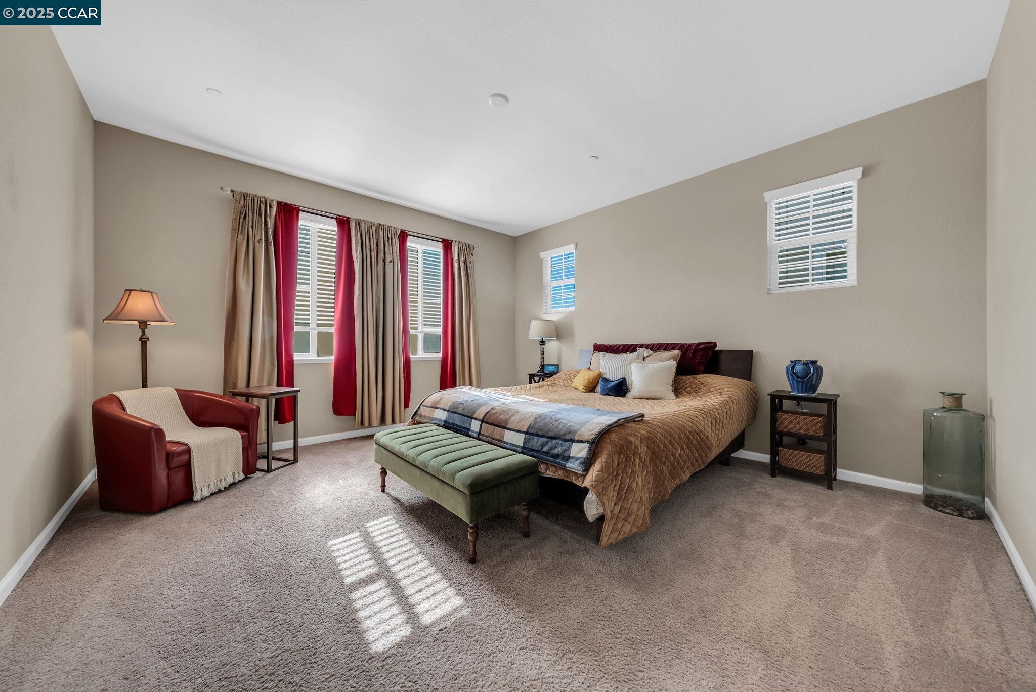 Detail Gallery Image 34 of 54 For 1037 Gridley Dr, Pittsburg,  CA 94565 - 4 Beds | 2/1 Baths