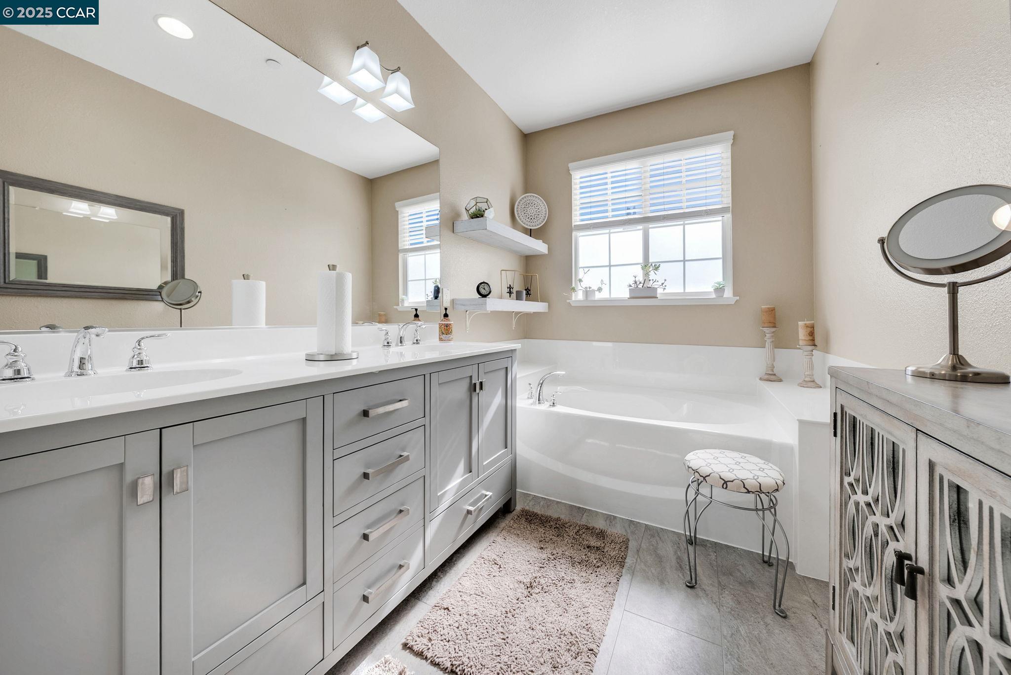 Detail Gallery Image 41 of 54 For 1037 Gridley Dr, Pittsburg,  CA 94565 - 4 Beds | 2/1 Baths