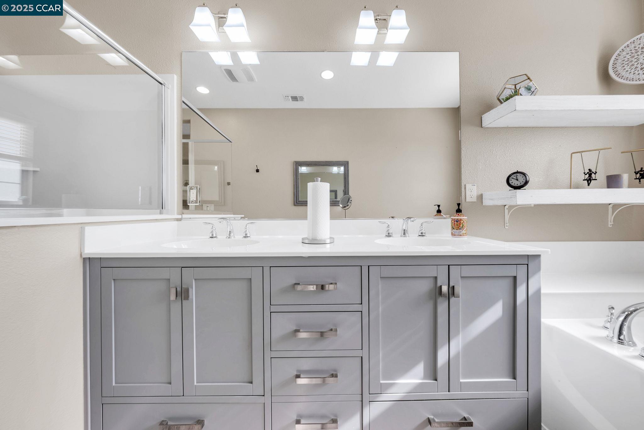 Detail Gallery Image 42 of 54 For 1037 Gridley Dr, Pittsburg,  CA 94565 - 4 Beds | 2/1 Baths