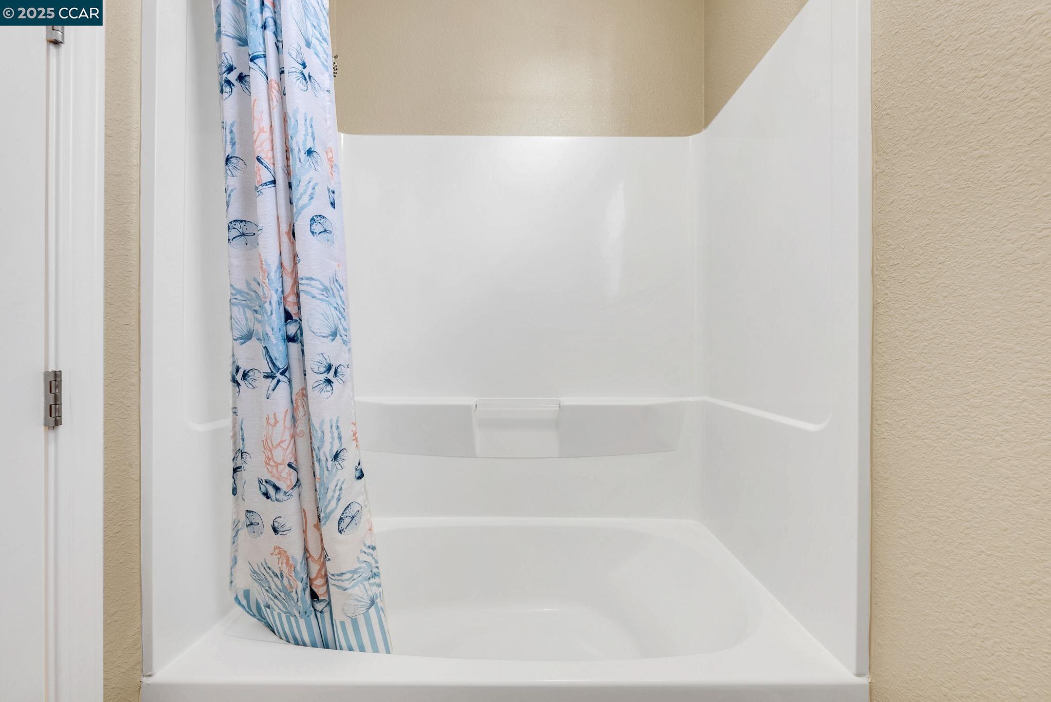 Detail Gallery Image 46 of 54 For 1037 Gridley Dr, Pittsburg,  CA 94565 - 4 Beds | 2/1 Baths