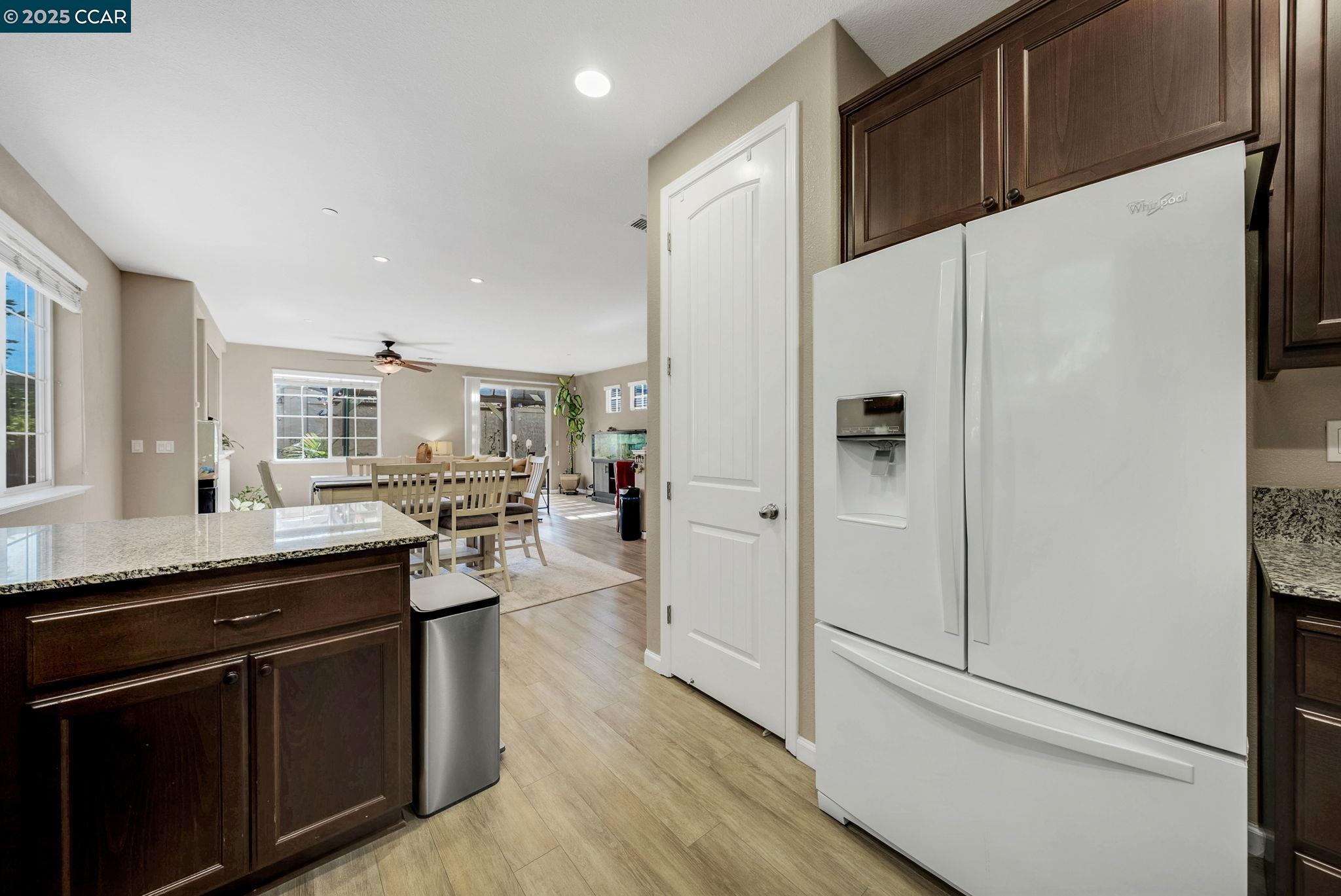 Detail Gallery Image 8 of 54 For 1037 Gridley Dr, Pittsburg,  CA 94565 - 4 Beds | 2/1 Baths