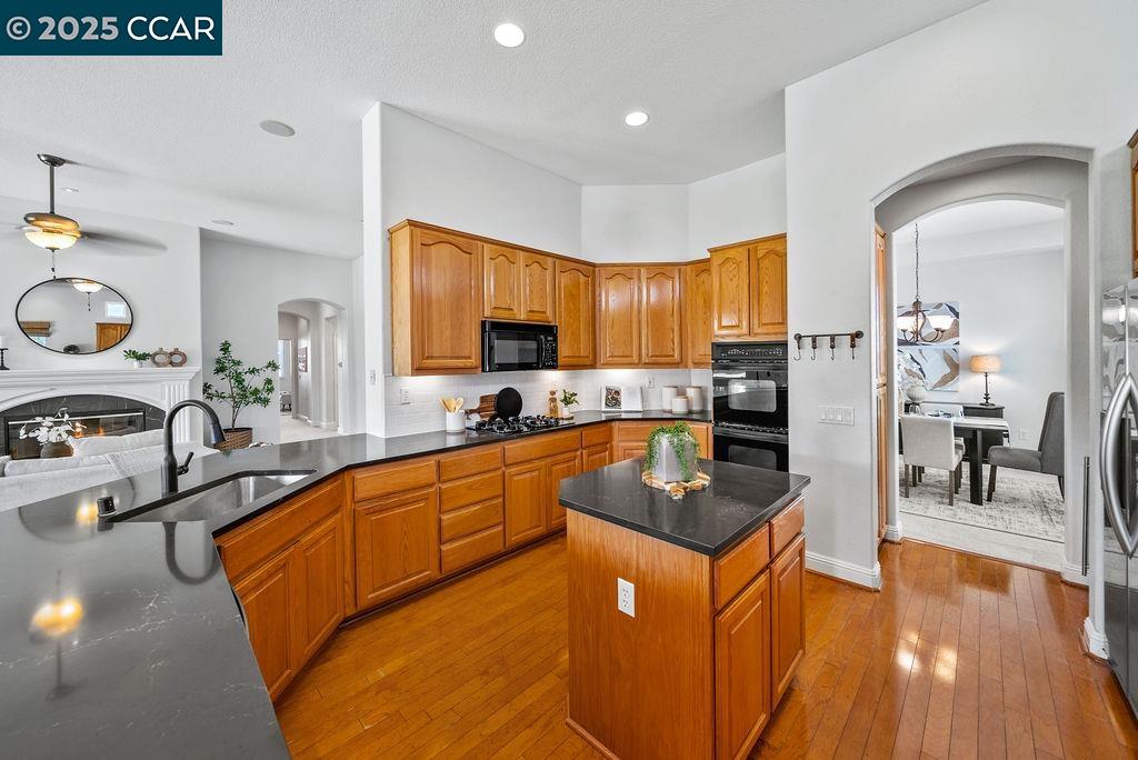 Detail Gallery Image 15 of 40 For 742 Richardson Dr, Brentwood,  CA 94513 - 2 Beds | 2/1 Baths