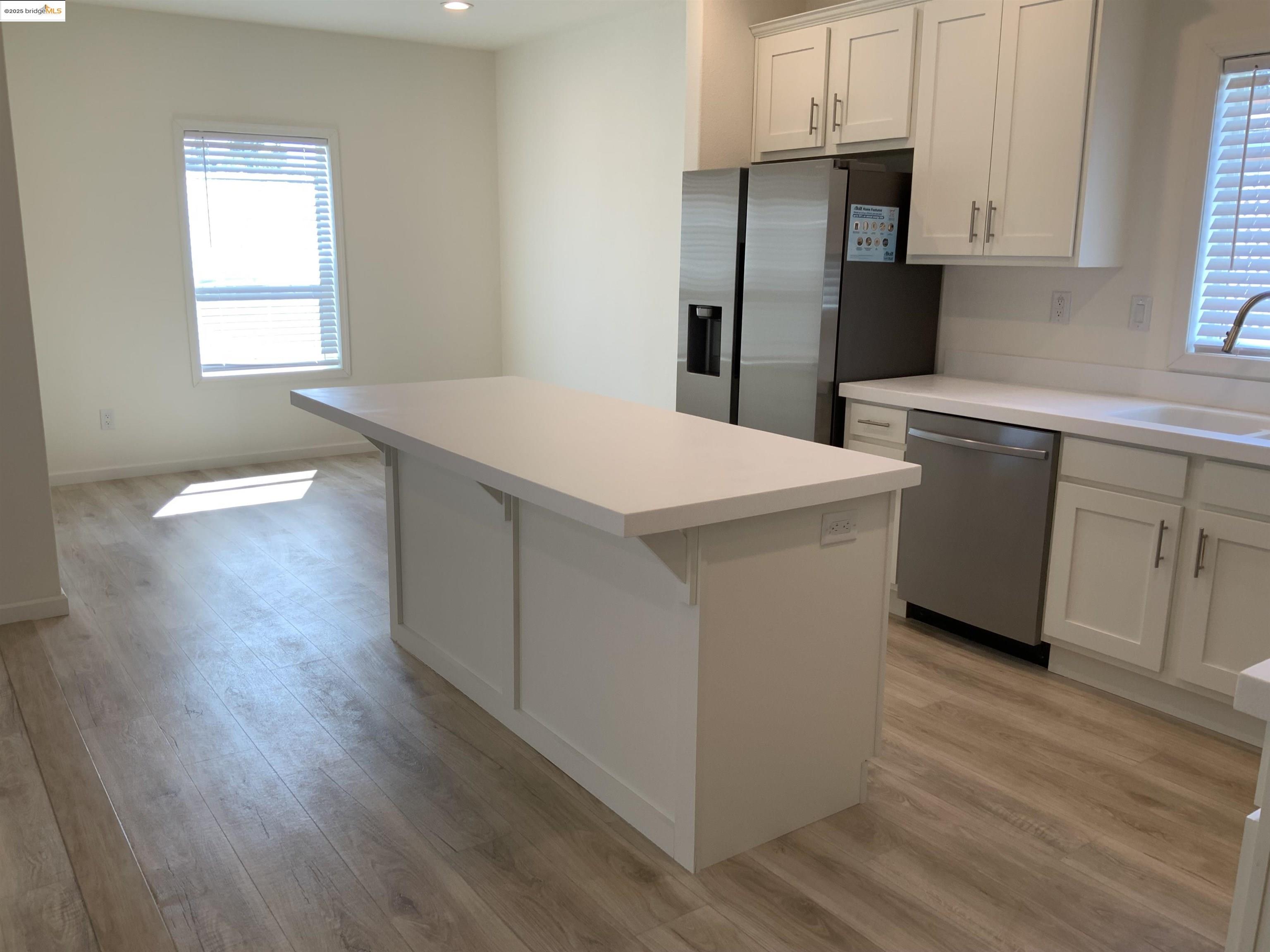 Detail Gallery Image 12 of 24 For 46 Palm Dr., Pittsburg,  CA 94565-0000 - 3 Beds | 2 Baths