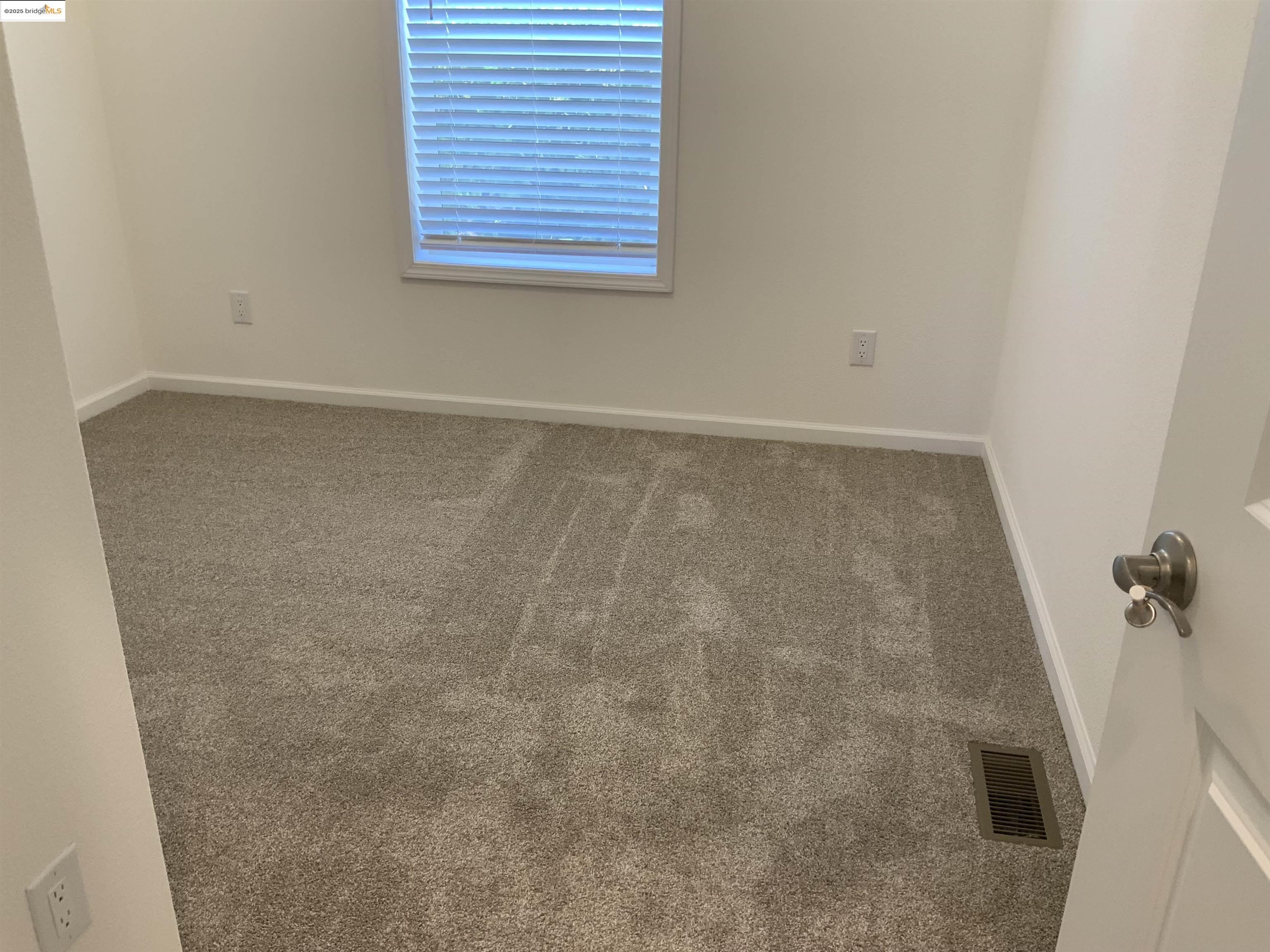 Detail Gallery Image 15 of 24 For 46 Palm Dr., Pittsburg,  CA 94565-0000 - 3 Beds | 2 Baths