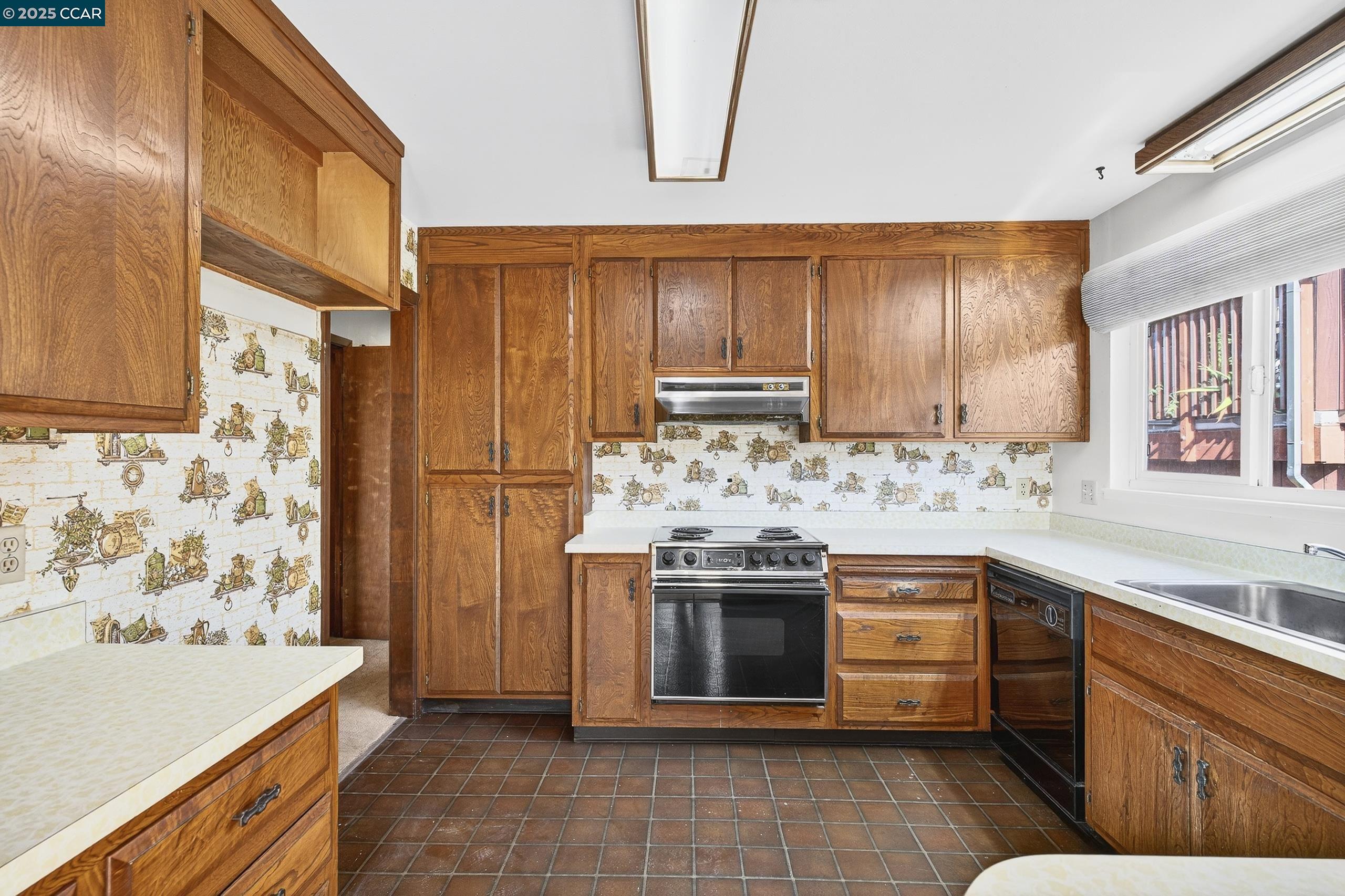 Detail Gallery Image 19 of 60 For 6166 Plymouth Ave, Richmond,  CA 94805 - 3 Beds | 2/1 Baths