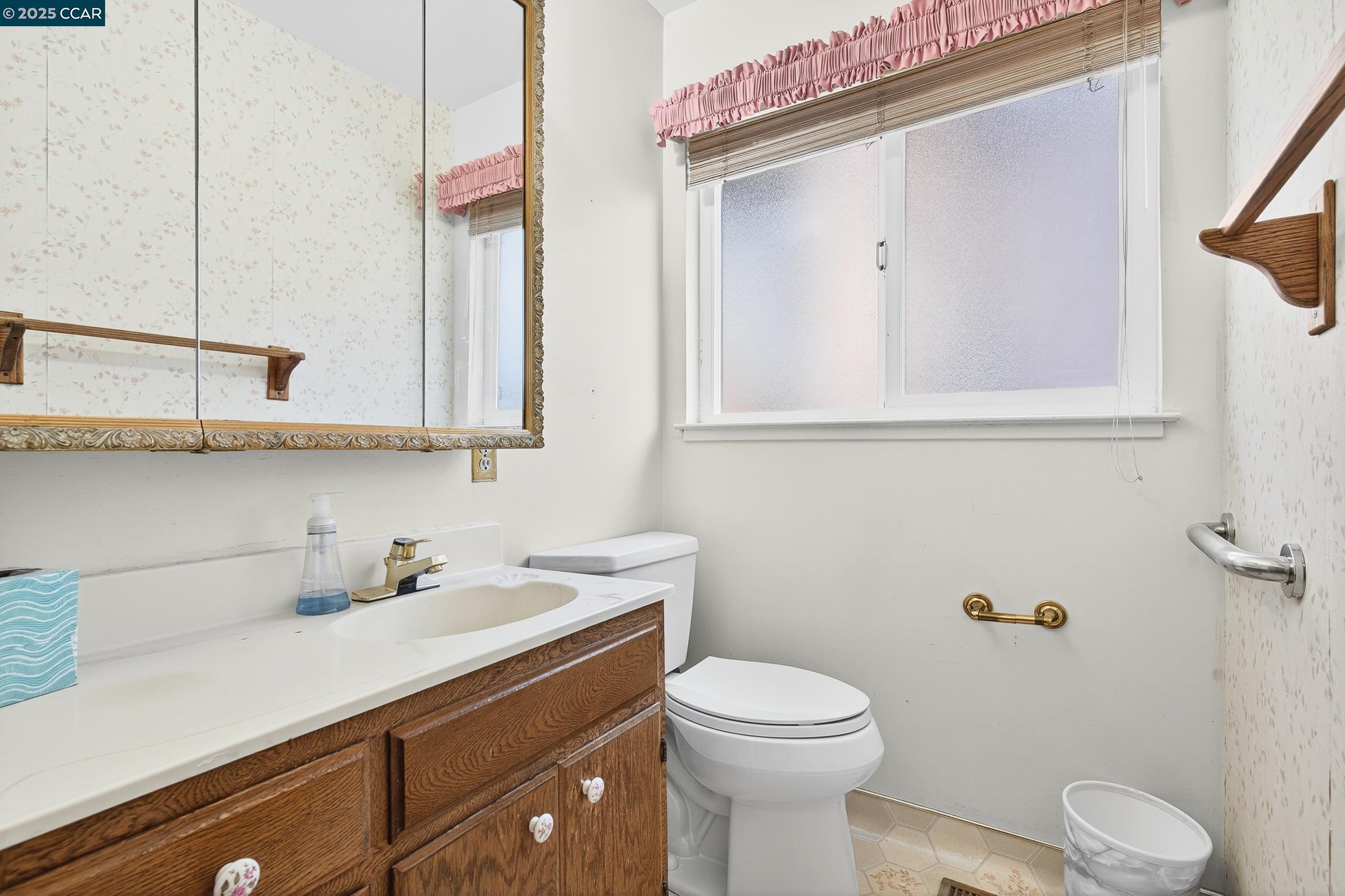 Detail Gallery Image 39 of 60 For 6166 Plymouth Ave, Richmond,  CA 94805 - 3 Beds | 2/1 Baths