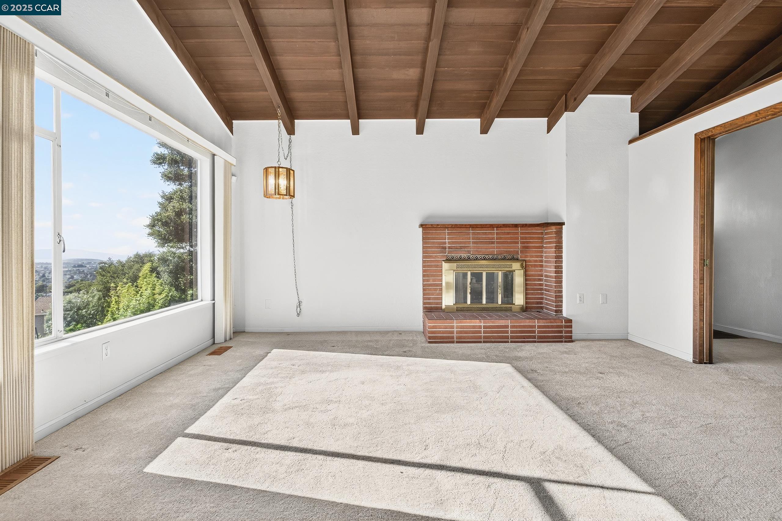 Detail Gallery Image 8 of 60 For 6166 Plymouth Ave, Richmond,  CA 94805 - 3 Beds | 2/1 Baths