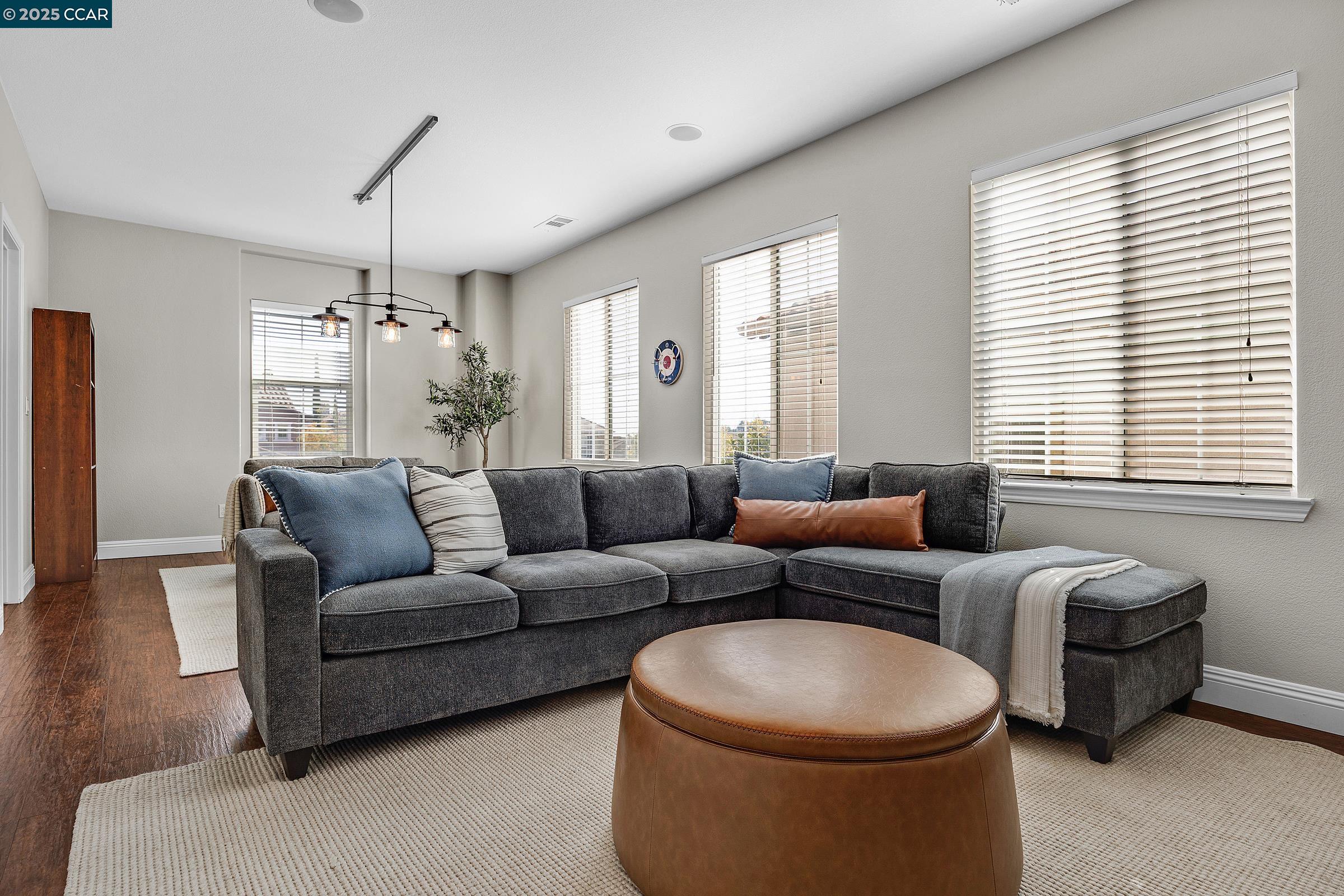 Detail Gallery Image 36 of 42 For 809 Maldon Ct, Danville,  CA 94506 - 4 Beds | 3/1 Baths