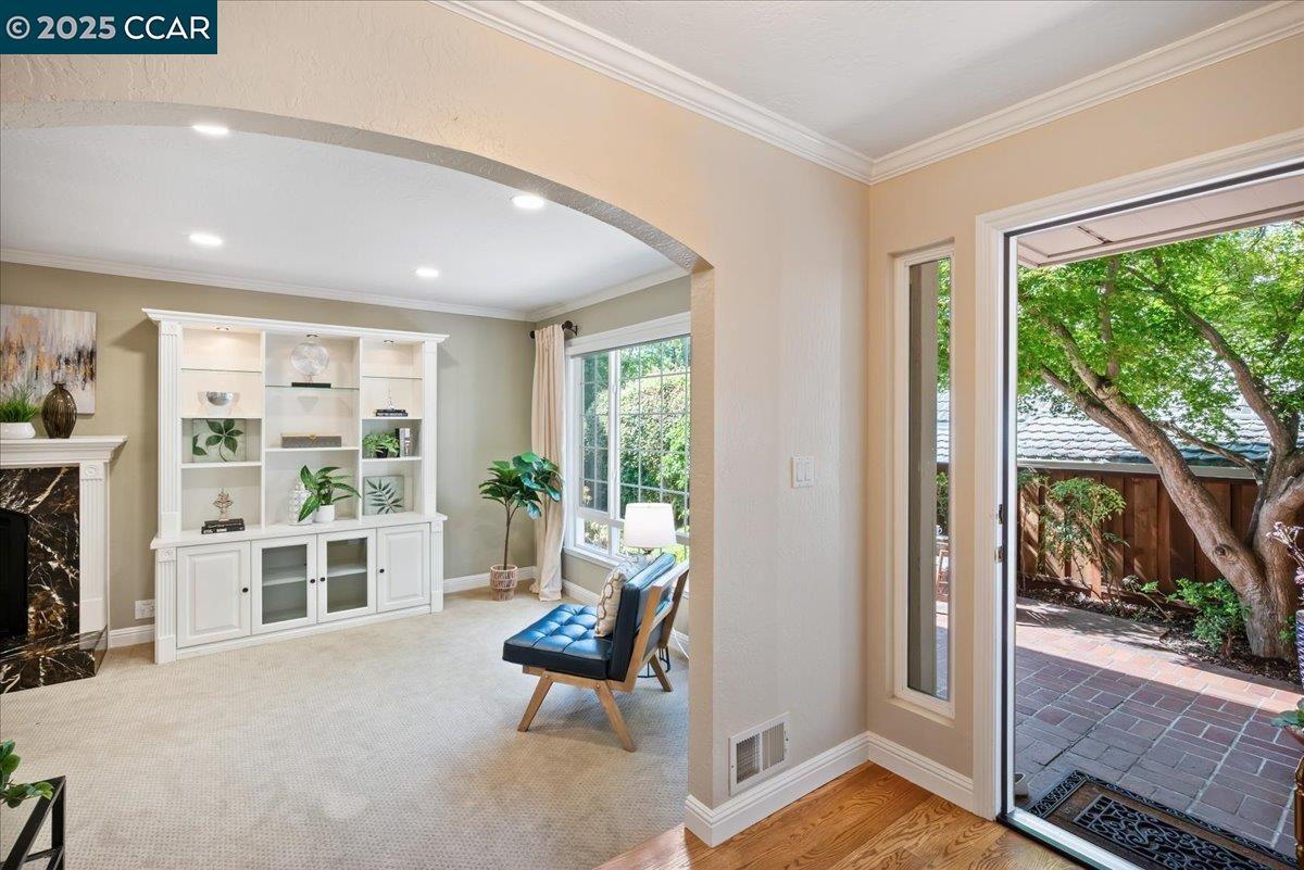 Detail Gallery Image 14 of 60 For 33 Leeds Ct E, Danville,  CA 94526 - 4 Beds | 2/1 Baths