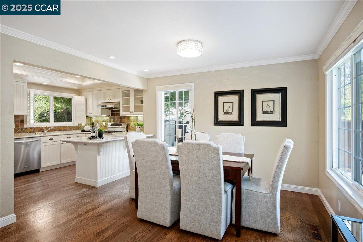 Detail Gallery Image 24 of 60 For 33 Leeds Ct E, Danville,  CA 94526 - 4 Beds | 2/1 Baths