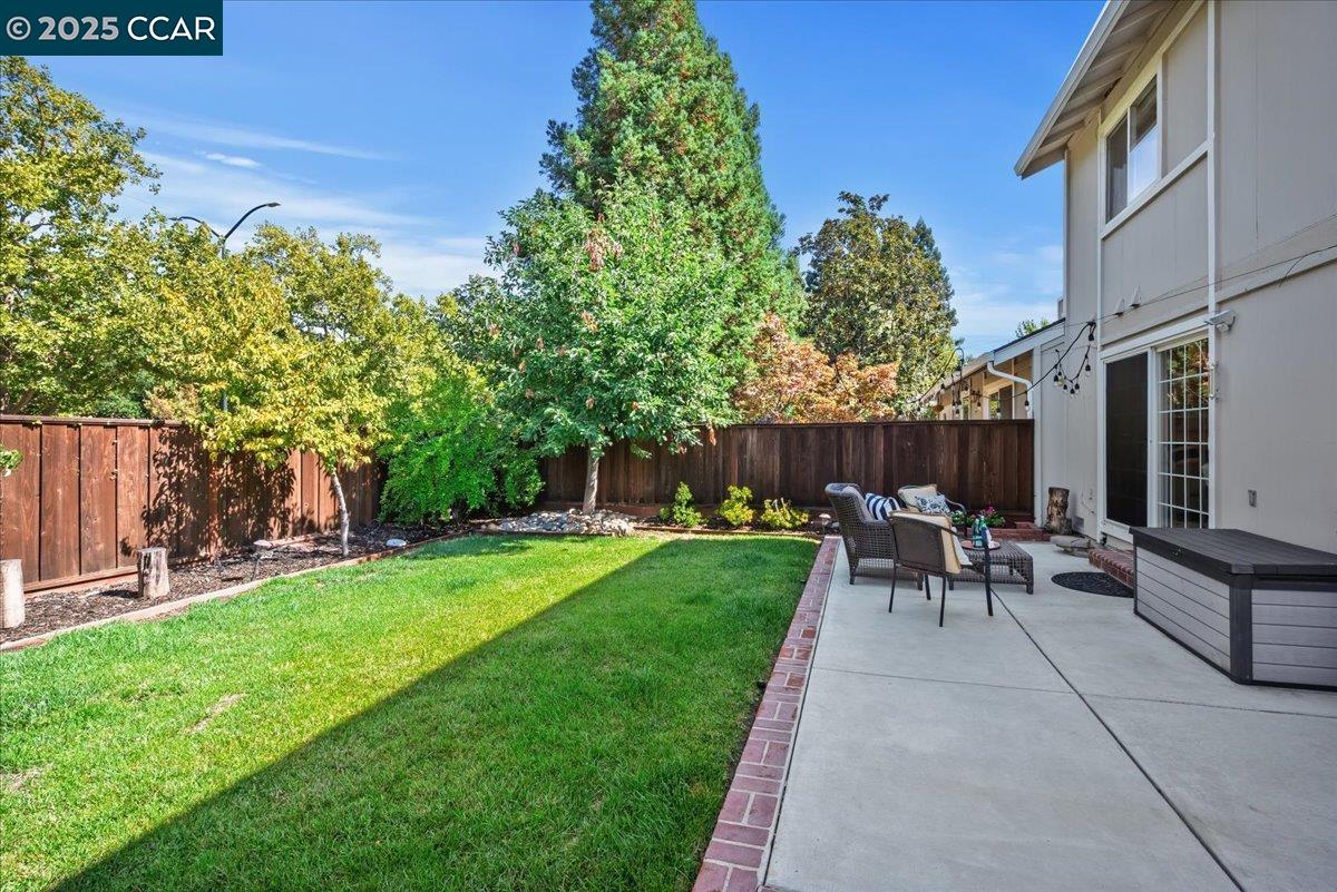 Detail Gallery Image 45 of 60 For 33 Leeds Ct E, Danville,  CA 94526 - 4 Beds | 2/1 Baths