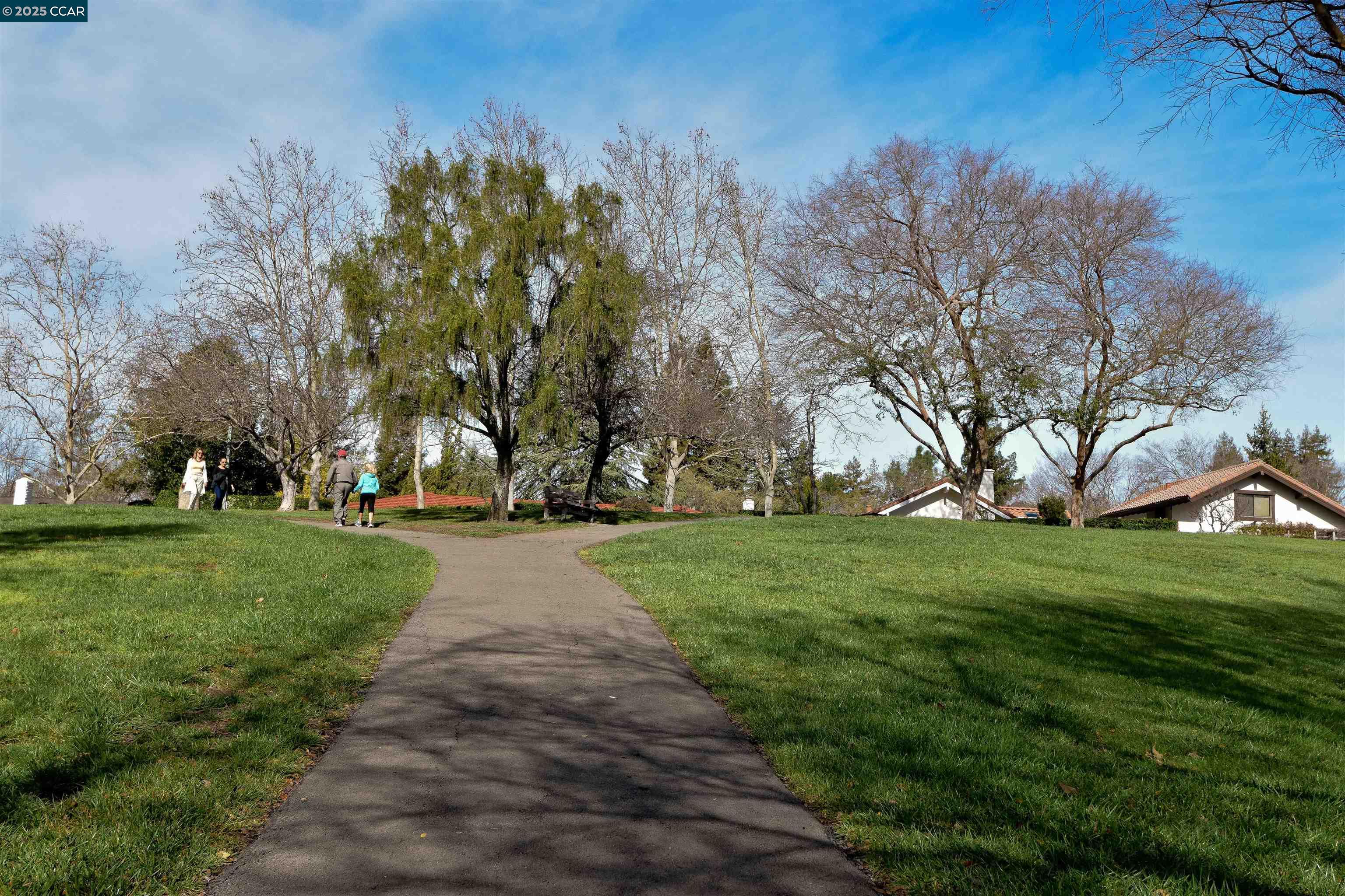 Detail Gallery Image 50 of 60 For 33 Leeds Ct E, Danville,  CA 94526 - 4 Beds | 2/1 Baths