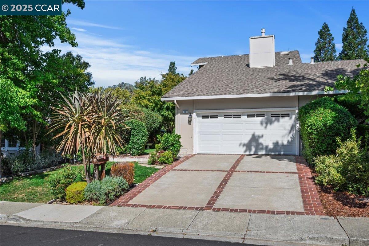 Detail Gallery Image 8 of 60 For 33 Leeds Ct E, Danville,  CA 94526 - 4 Beds | 2/1 Baths