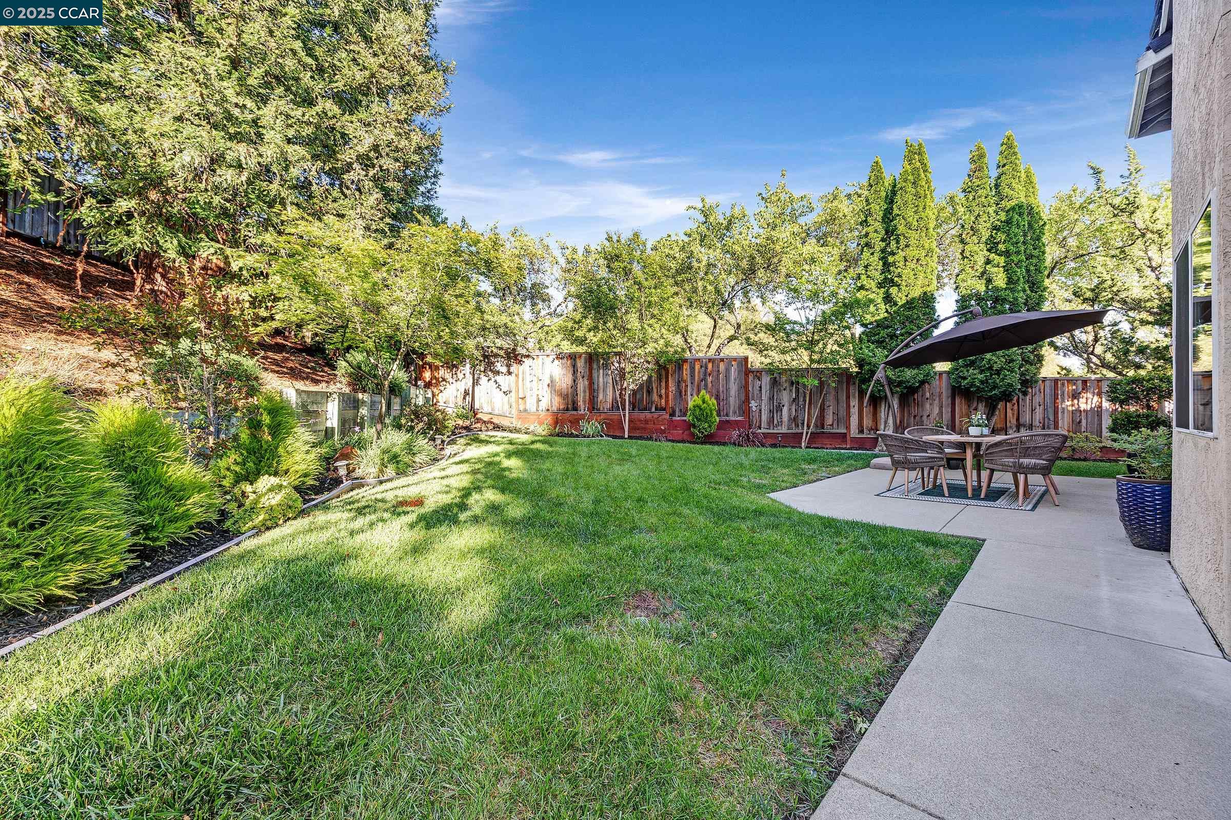 Detail Gallery Image 23 of 36 For 100 Bedford Ct, Danville,  CA 94506 - 5 Beds | 3 Baths