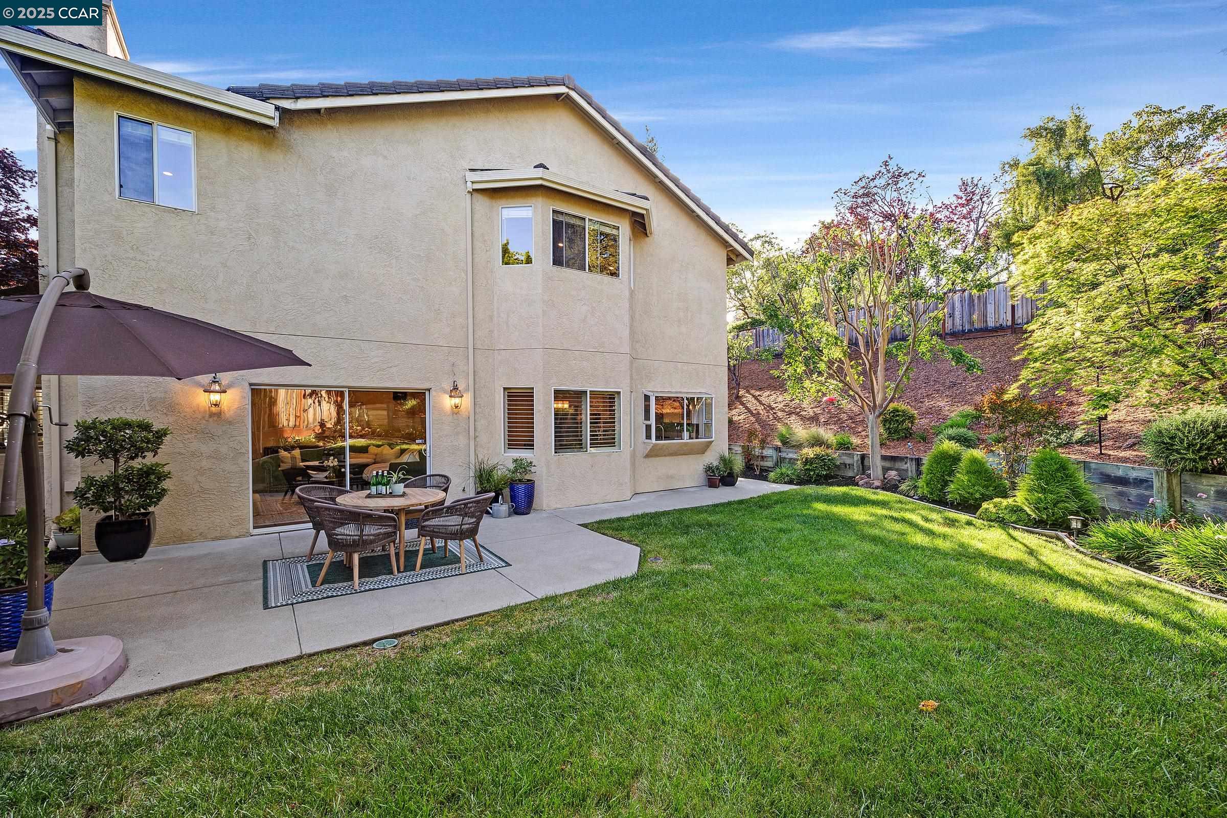 Detail Gallery Image 25 of 36 For 100 Bedford Ct, Danville,  CA 94506 - 5 Beds | 3 Baths