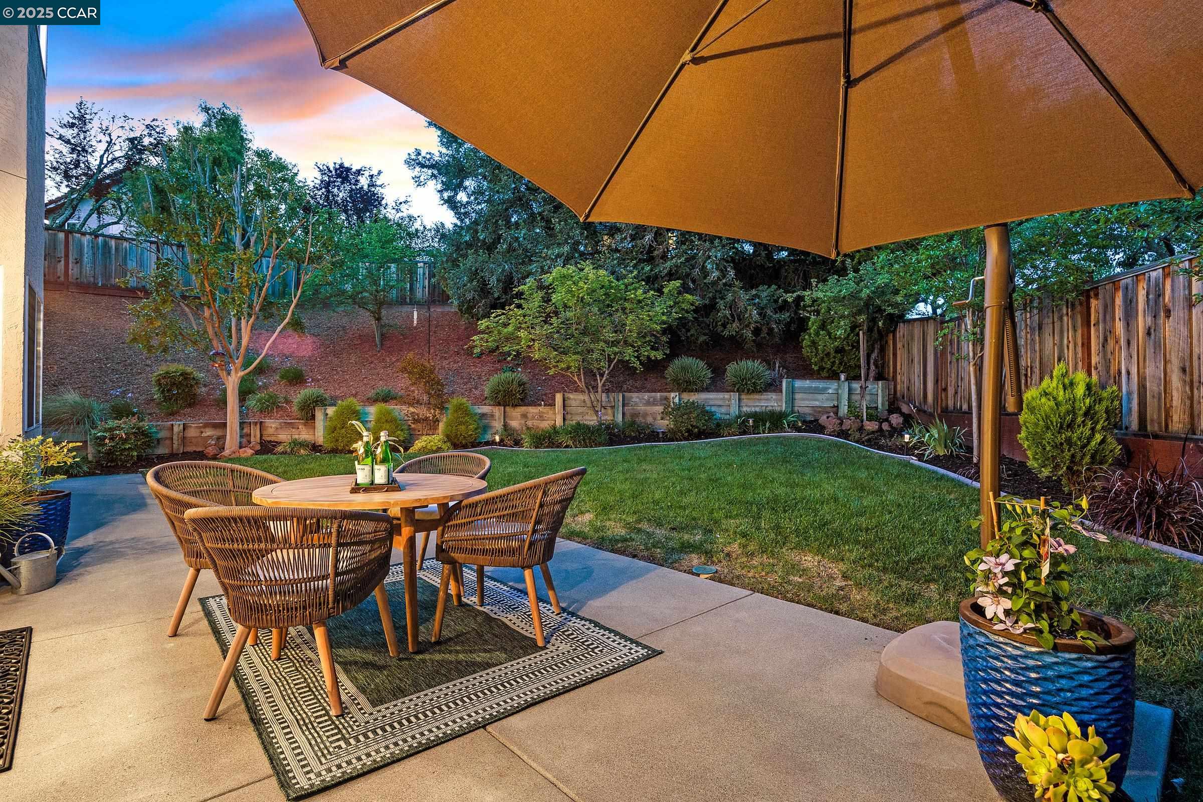 Detail Gallery Image 34 of 36 For 100 Bedford Ct, Danville,  CA 94506 - 5 Beds | 3 Baths