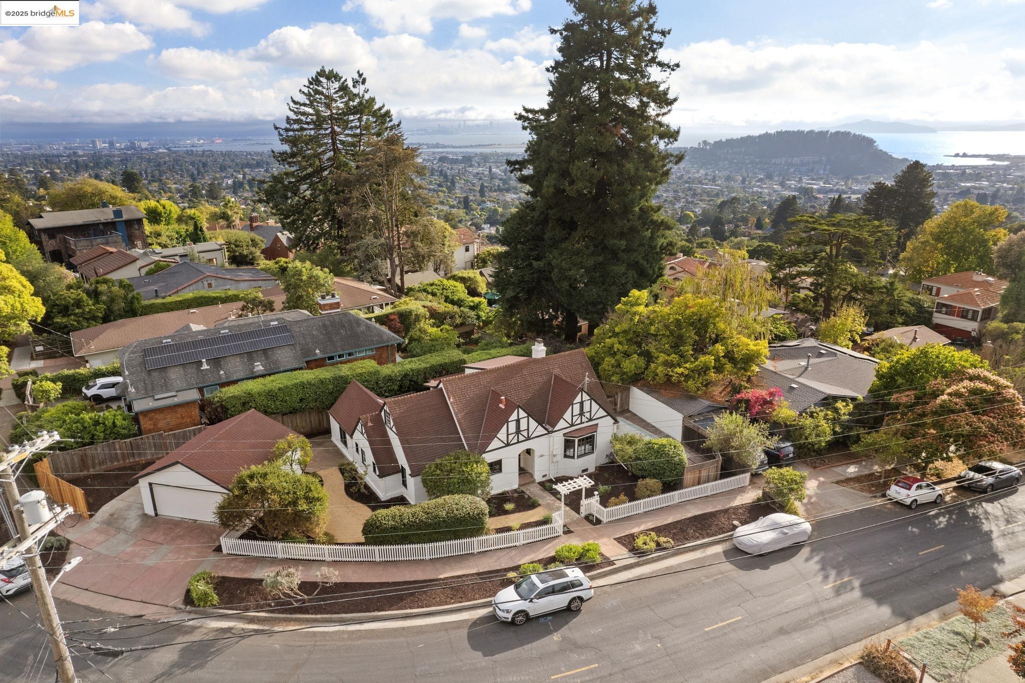 Detail Gallery Image 56 of 60 For 716 Coventry Rd, Kensington,  CA 94707 - 3 Beds | 2 Baths