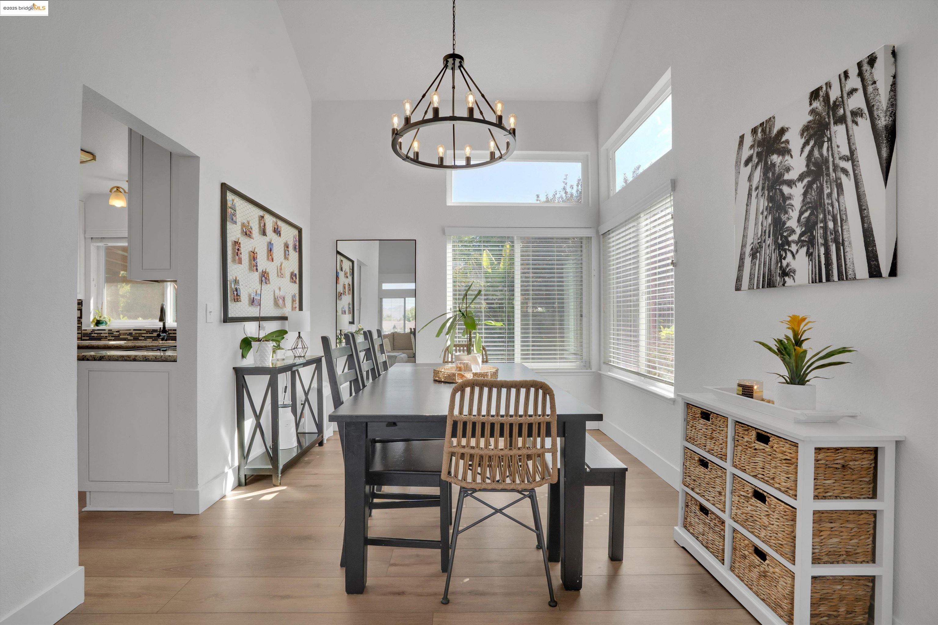 Detail Gallery Image 11 of 45 For 235 Pecan Pl, Brentwood,  CA 94513 - 4 Beds | 2/1 Baths