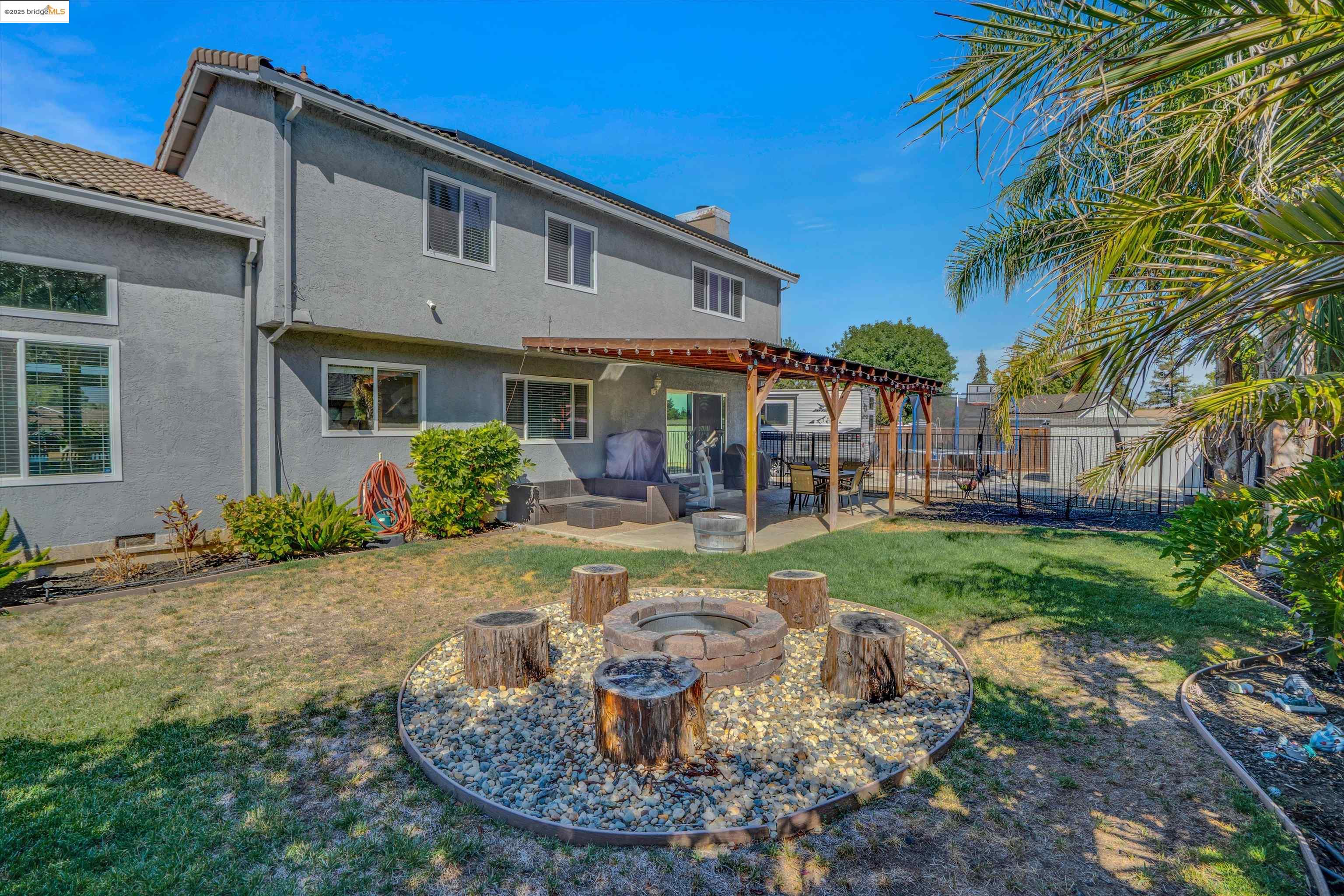 Detail Gallery Image 35 of 45 For 235 Pecan Pl, Brentwood,  CA 94513 - 4 Beds | 2/1 Baths