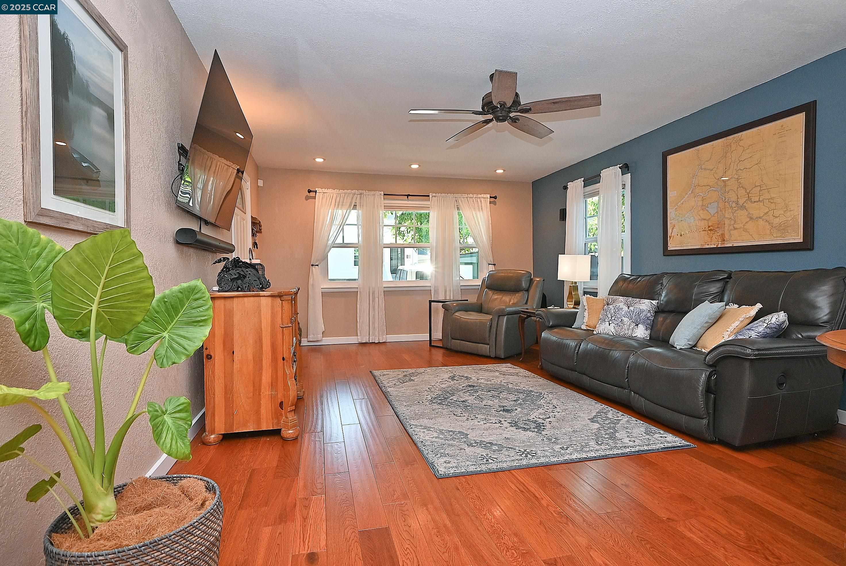 Detail Gallery Image 20 of 57 For 1617 Castro Street, Martinez,  CA 94553 - 2 Beds | 2 Baths