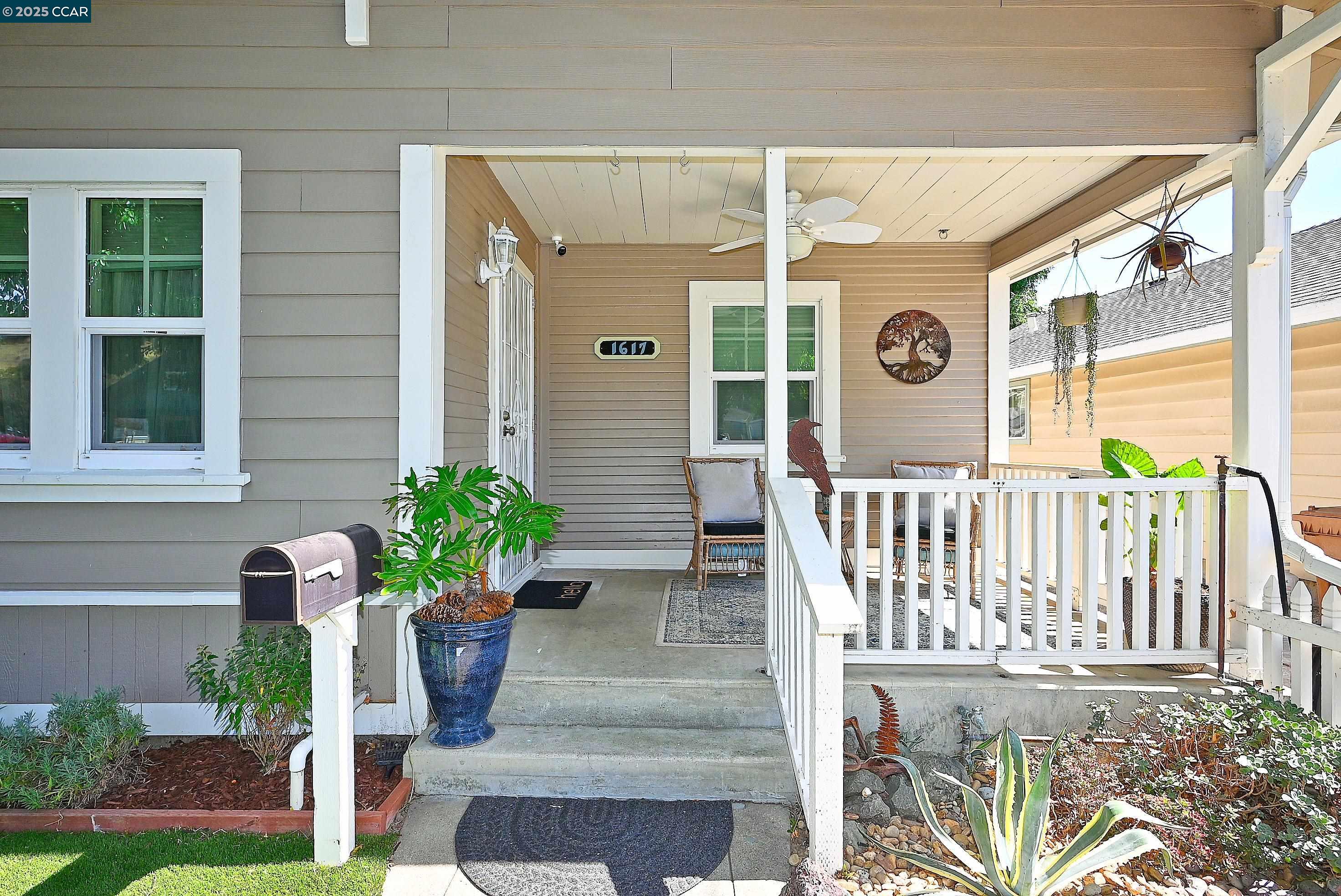 Detail Gallery Image 29 of 57 For 1617 Castro Street, Martinez,  CA 94553 - 2 Beds | 2 Baths