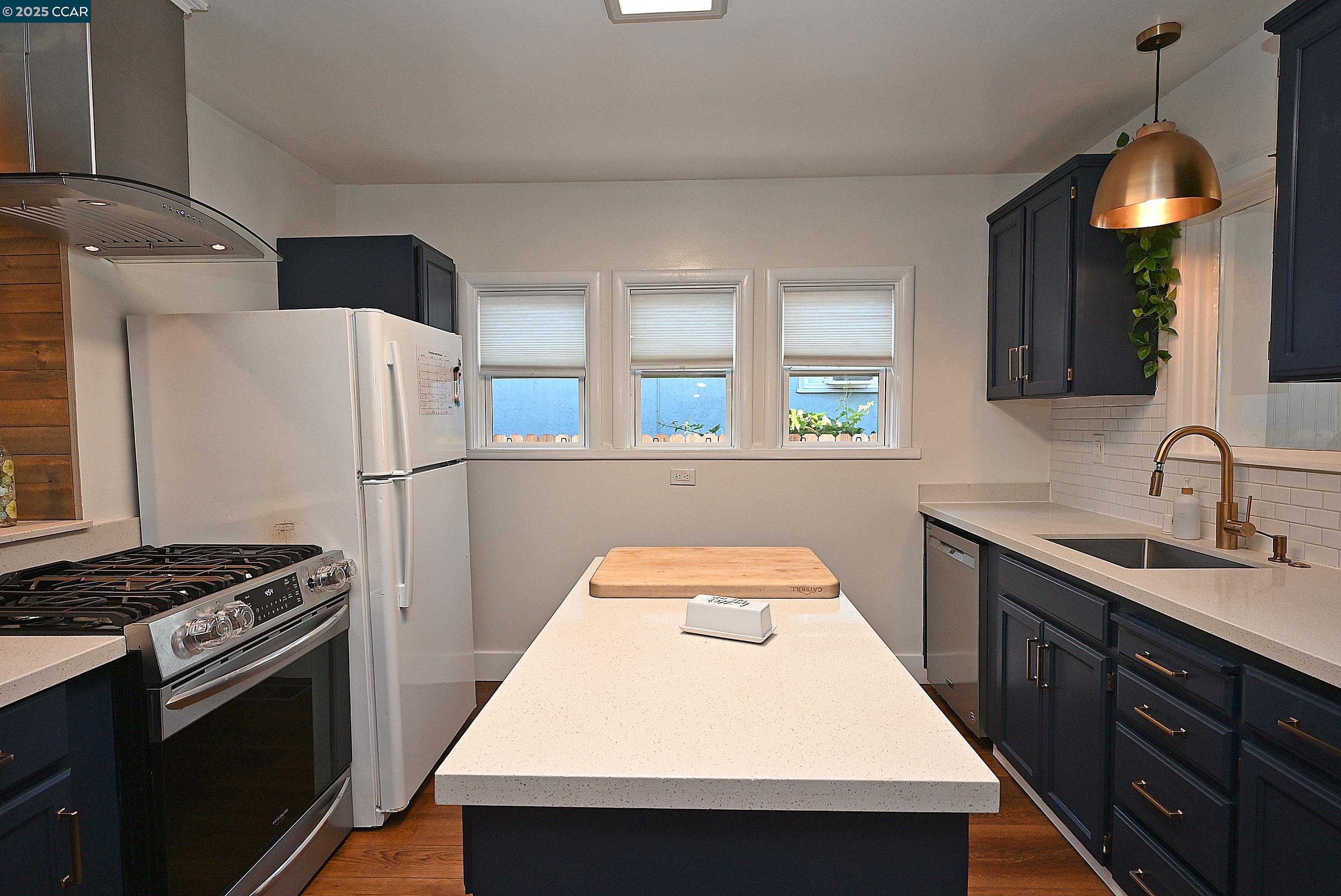 Detail Gallery Image 33 of 57 For 1617 Castro Street, Martinez,  CA 94553 - 2 Beds | 2 Baths