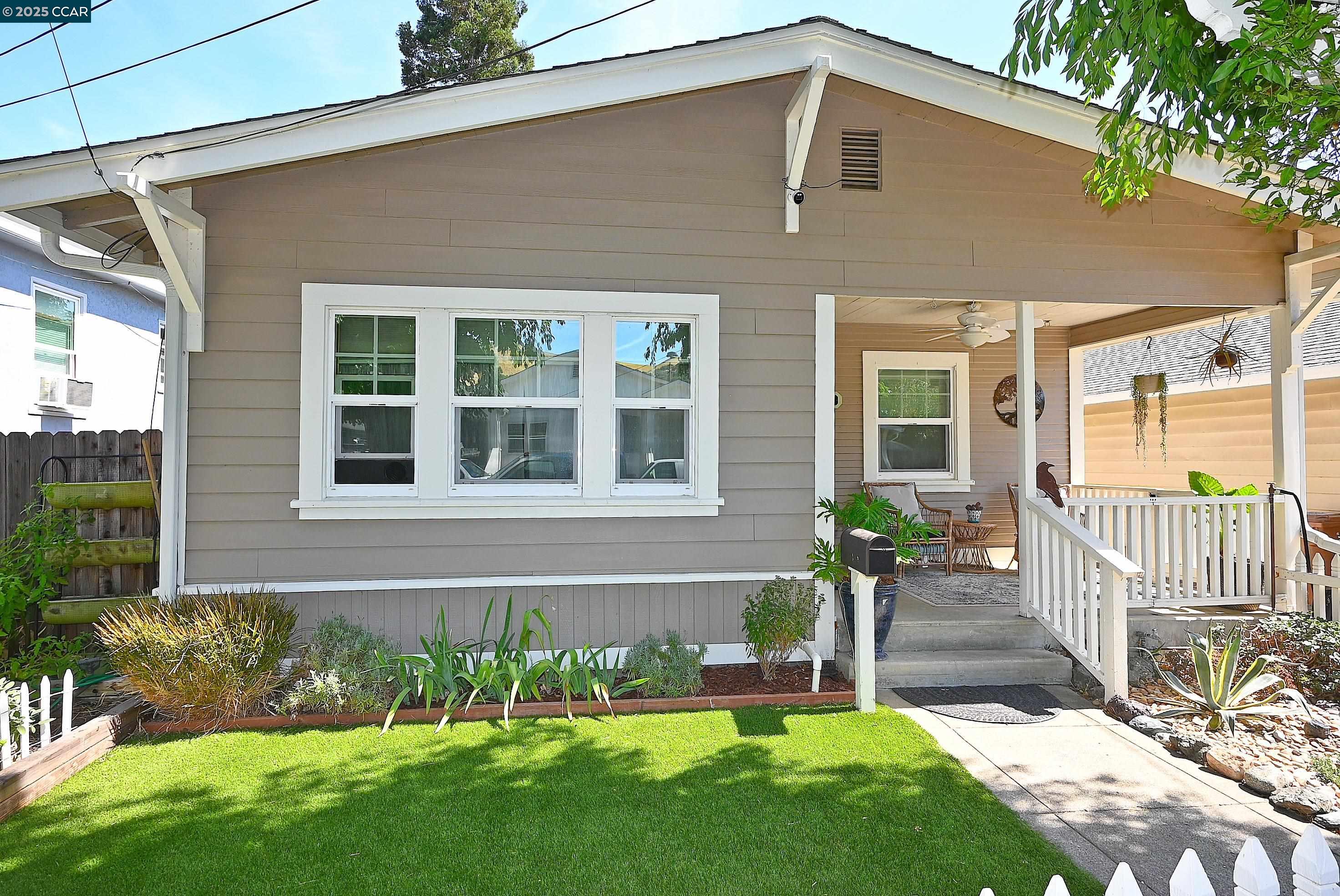Detail Gallery Image 42 of 57 For 1617 Castro Street, Martinez,  CA 94553 - 2 Beds | 2 Baths