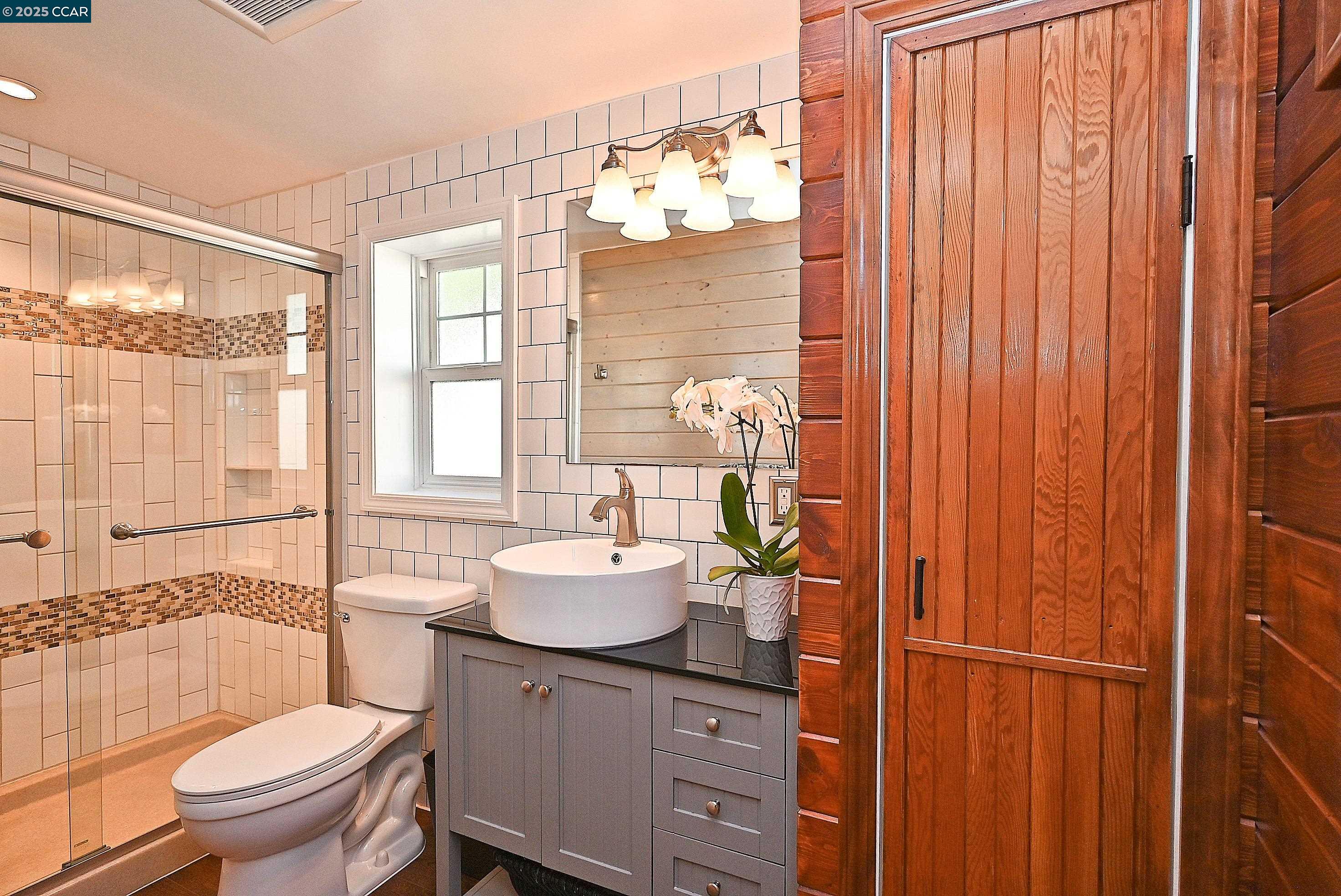 Detail Gallery Image 10 of 57 For 1617 Castro Street, Martinez,  CA 94553 - 2 Beds | 2 Baths