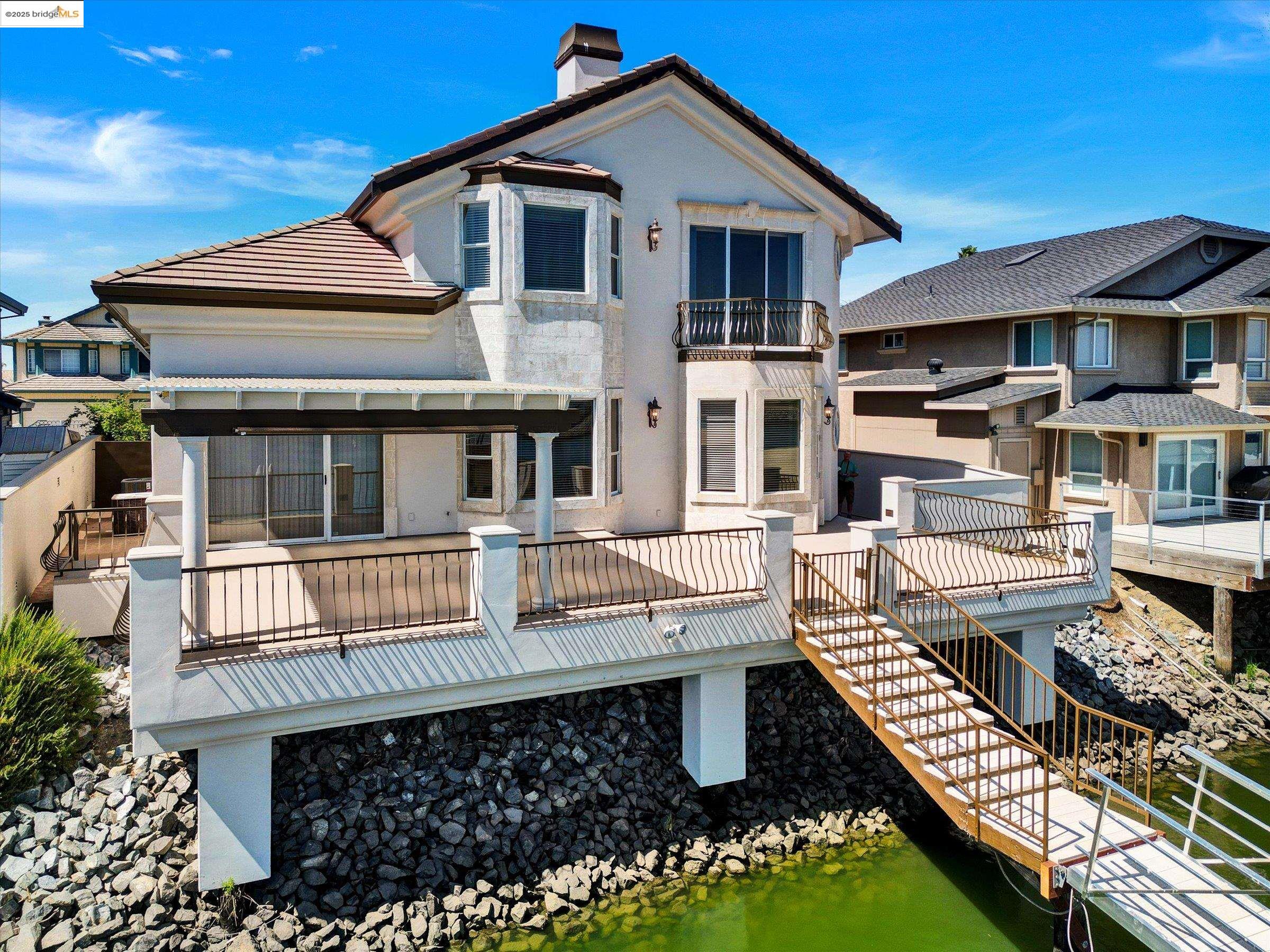 Detail Gallery Image 3 of 21 For 5840 Starboard Dr, Discovery Bay,  CA 94505 - 4 Beds | 4 Baths