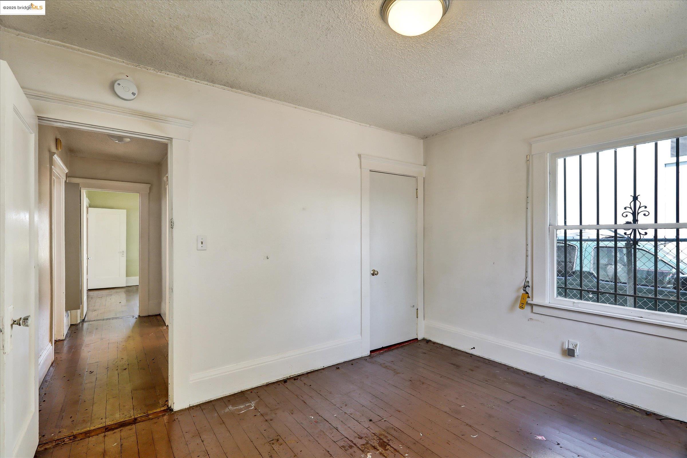 Detail Gallery Image 16 of 60 For 2506 61st Ave, Oakland,  CA 94605 - 2 Beds | 1 Baths