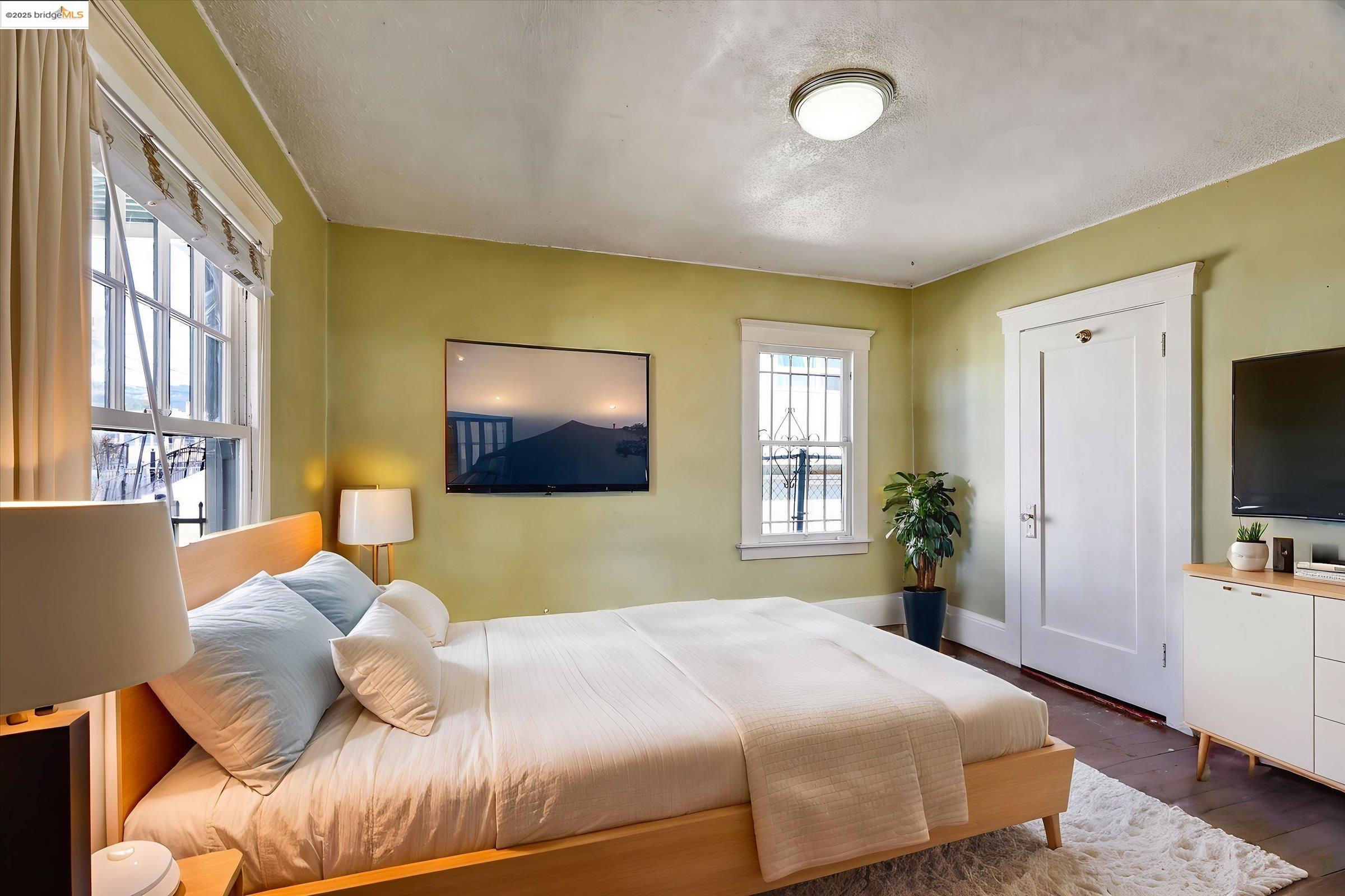 Detail Gallery Image 9 of 60 For 2506 61st Ave, Oakland,  CA 94605 - 2 Beds | 1 Baths