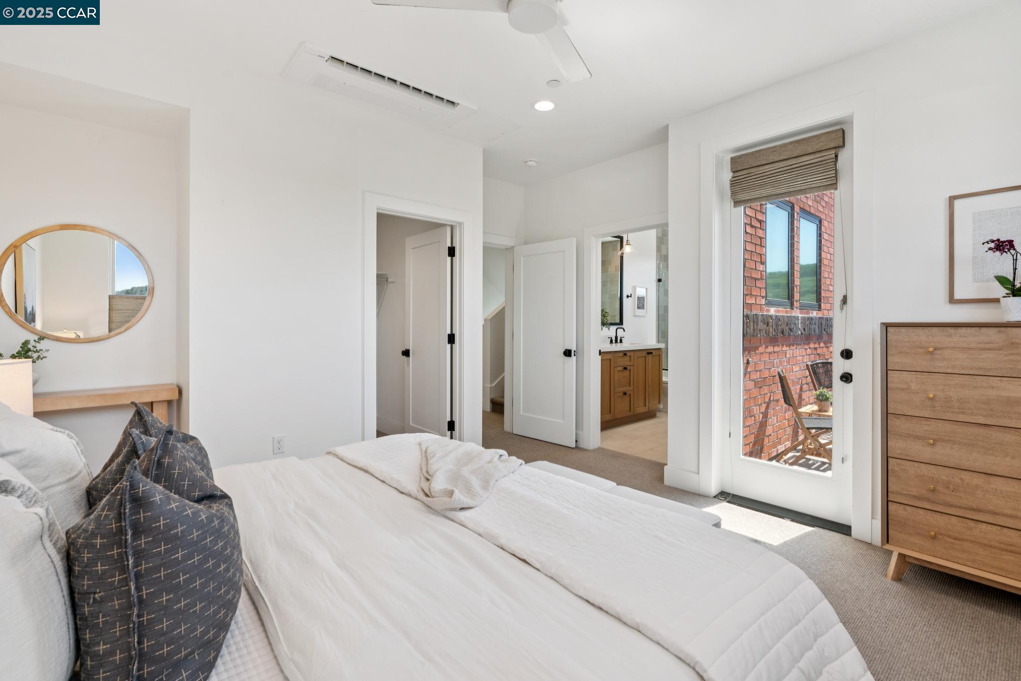 Detail Gallery Image 15 of 41 For 900 Brown Ave, Lafayette,  CA 94549 - 2 Beds | 2/1 Baths
