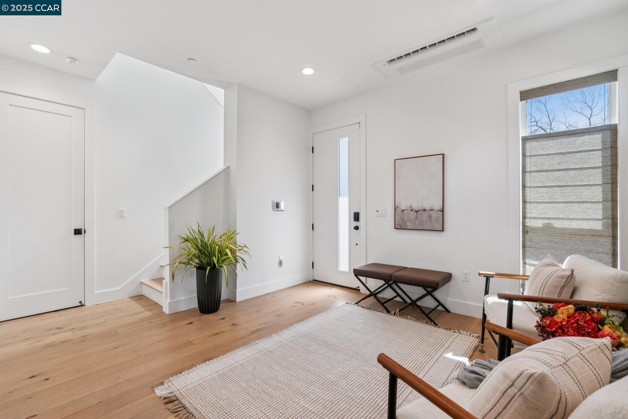 Detail Gallery Image 33 of 41 For 900 Brown Ave, Lafayette,  CA 94549 - 2 Beds | 2/1 Baths