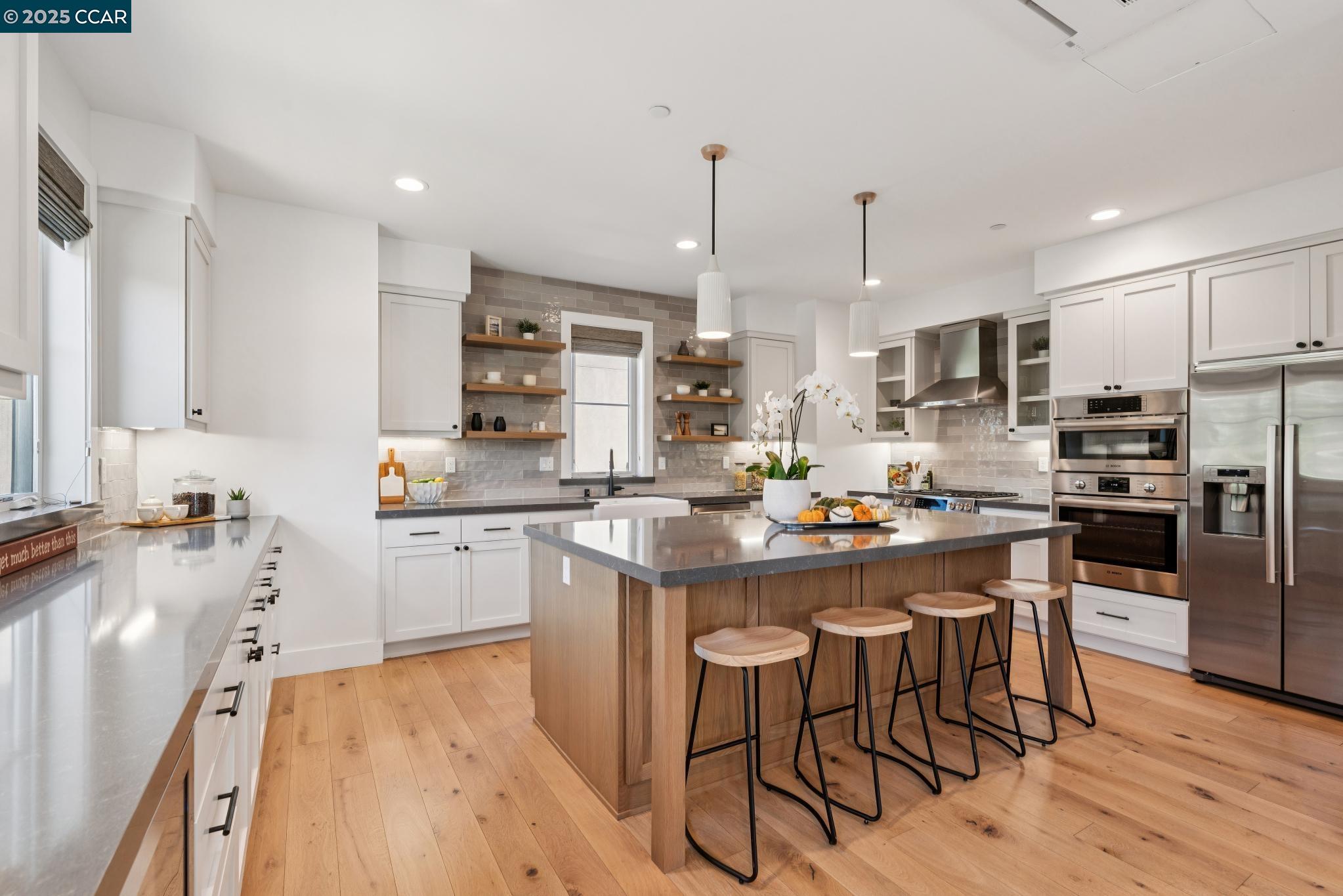 Detail Gallery Image 8 of 41 For 900 Brown Ave, Lafayette,  CA 94549 - 2 Beds | 2/1 Baths