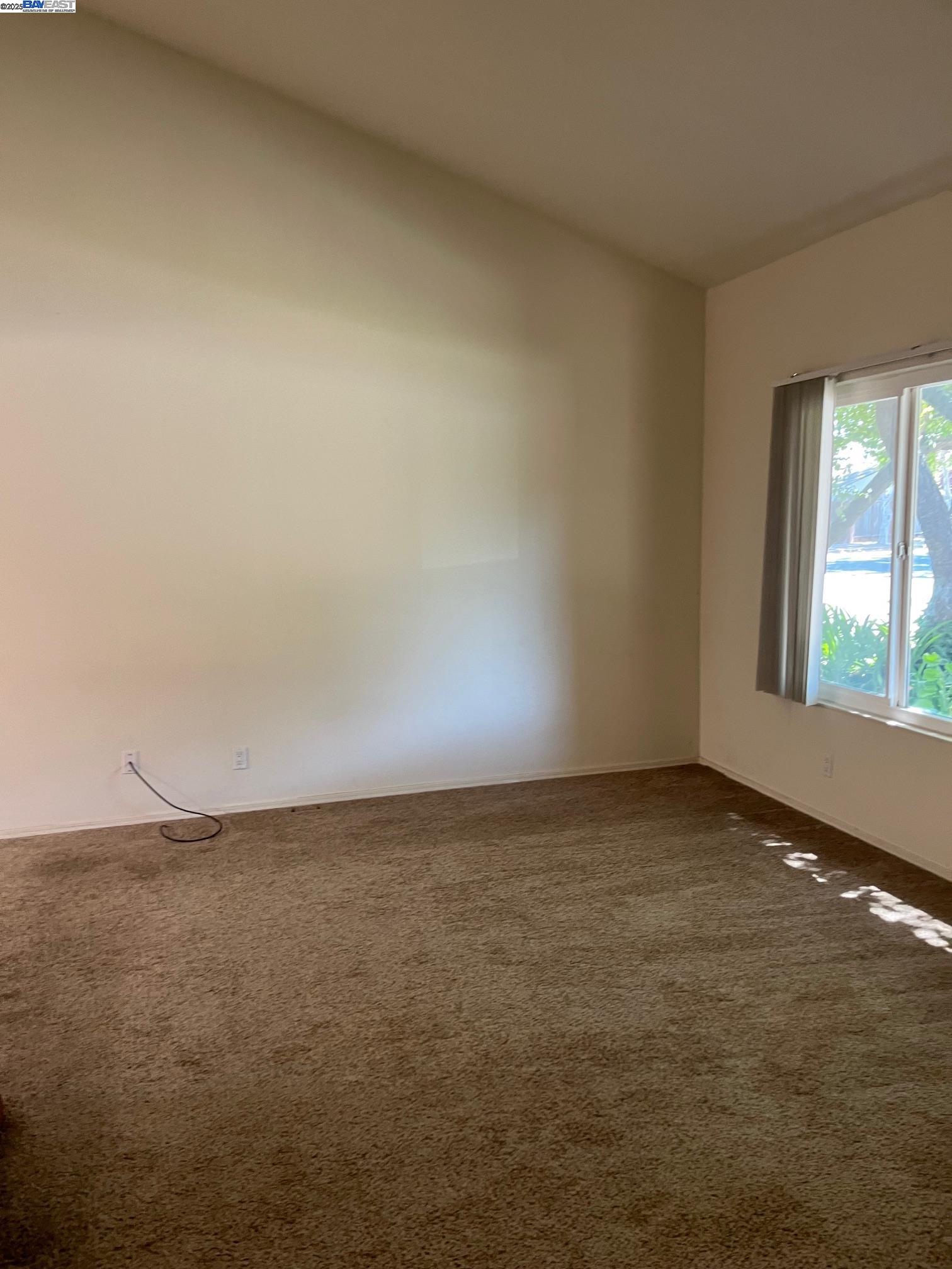 Detail Gallery Image 9 of 24 For 4205 Mairmont Dr, Pleasanton,  CA 94566 - 4 Beds | 2 Baths