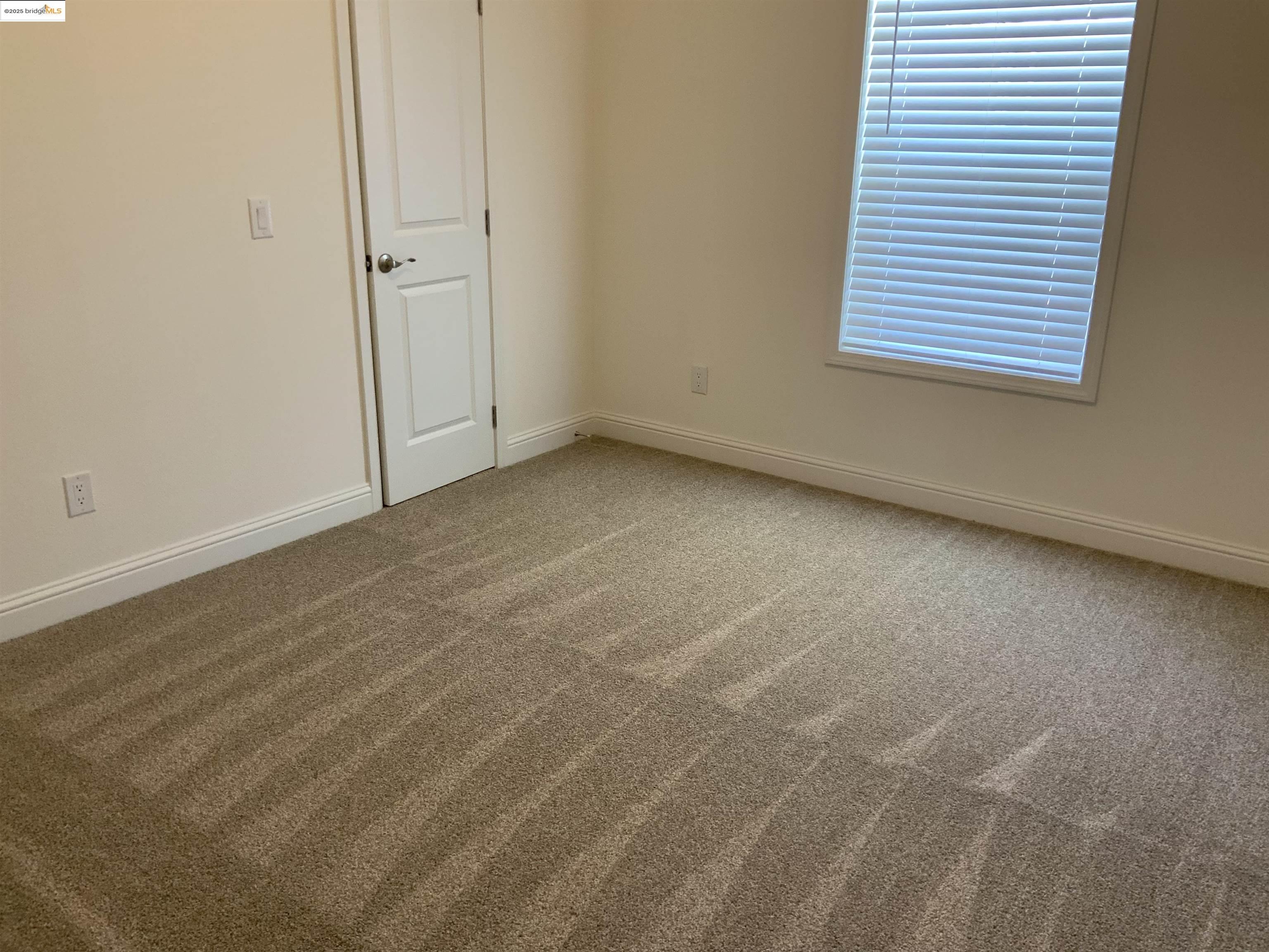 Detail Gallery Image 21 of 23 For 77 Hilo Dr., Pittsburg,  CA 94565-0000 - 3 Beds | 2 Baths
