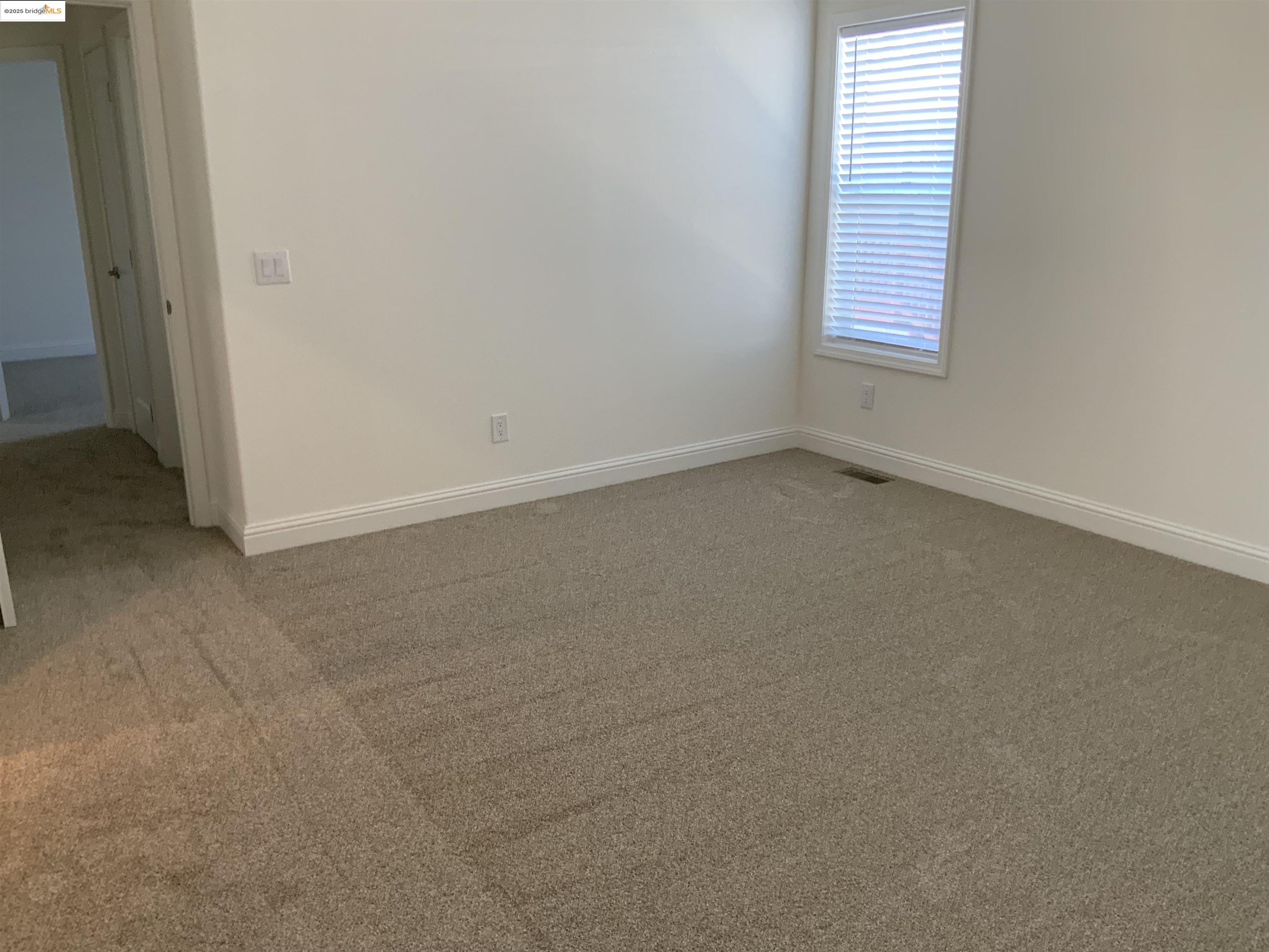 Detail Gallery Image 9 of 23 For 77 Hilo Dr., Pittsburg,  CA 94565-0000 - 3 Beds | 2 Baths