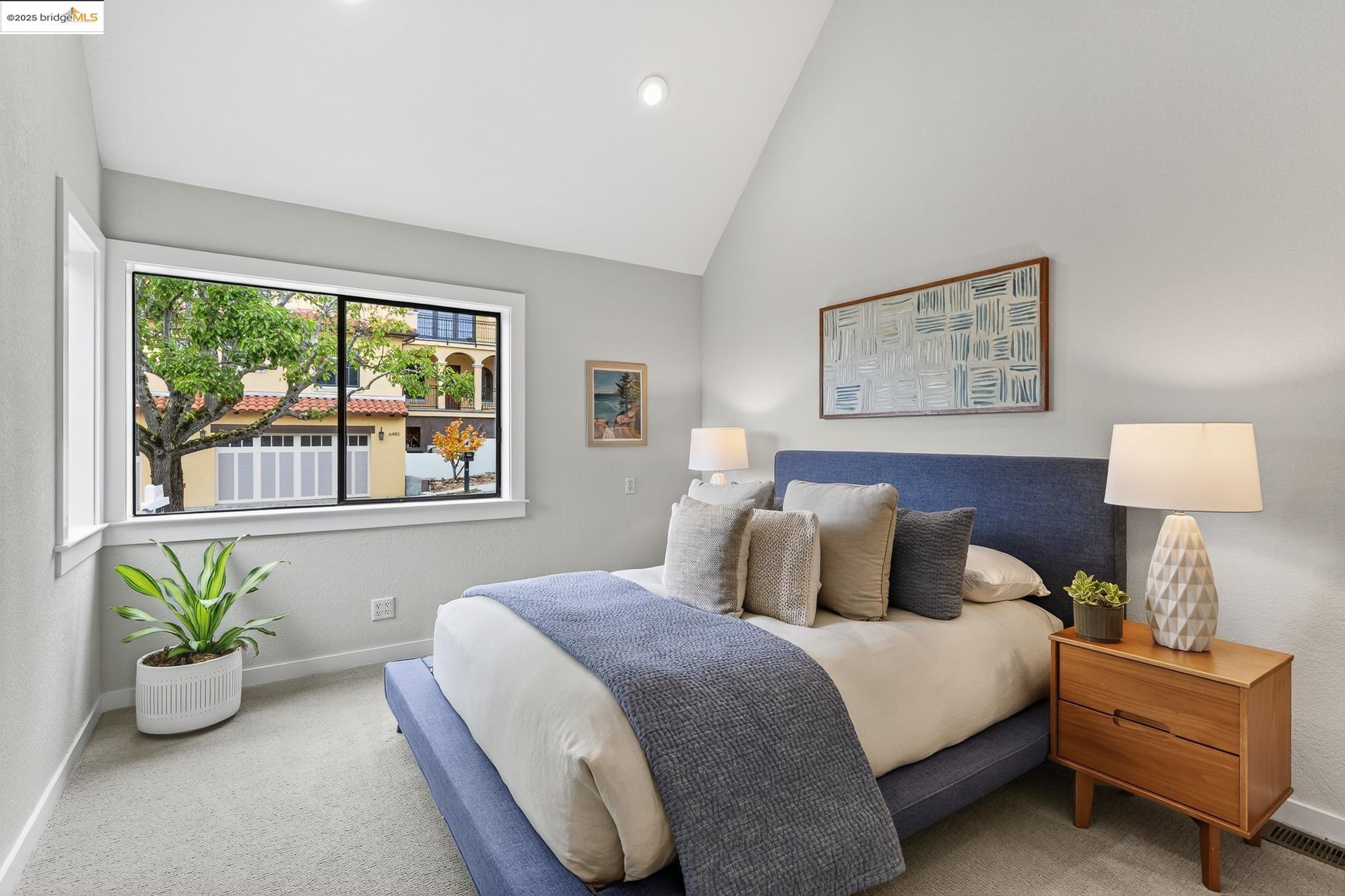 Detail Gallery Image 43 of 60 For 6475 Swainland Rd, Oakland,  CA 94611 - 3 Beds | 3 Baths