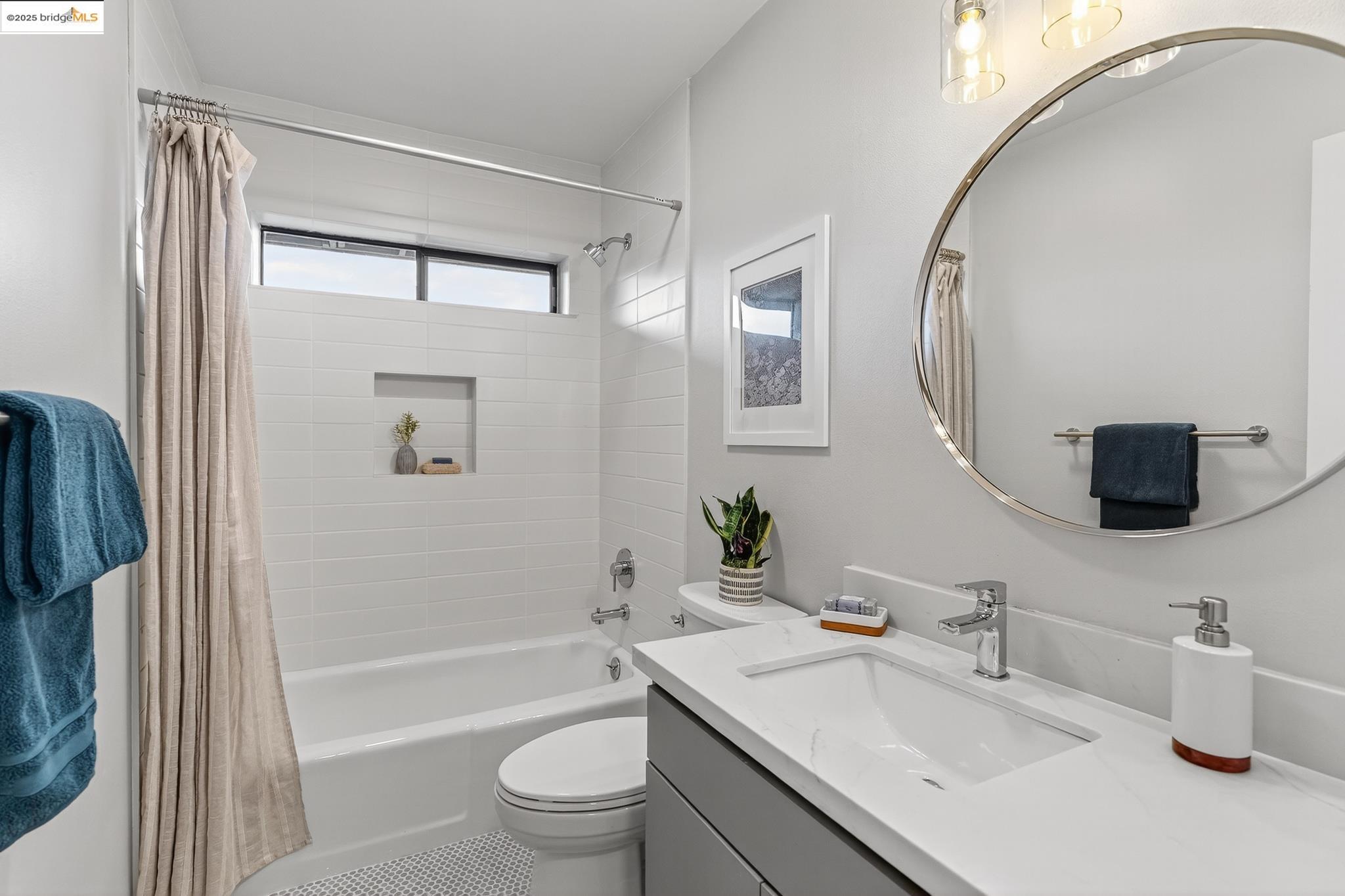 Detail Gallery Image 54 of 60 For 6475 Swainland Rd, Oakland,  CA 94611 - 3 Beds | 3 Baths