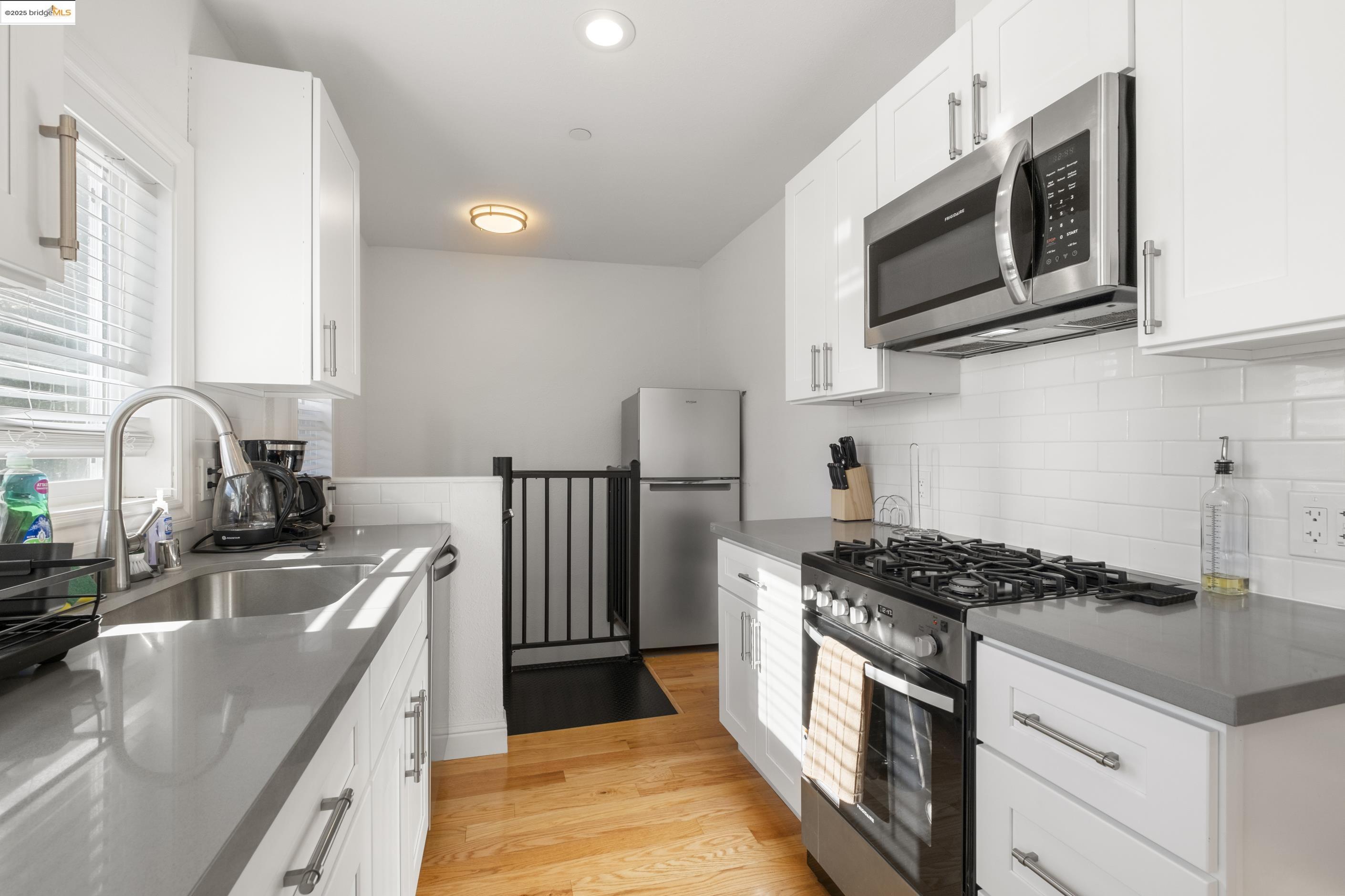 Detail Gallery Image 13 of 38 For 1628 Tyler St, Berkeley,  CA 94703 - – Beds | – Baths