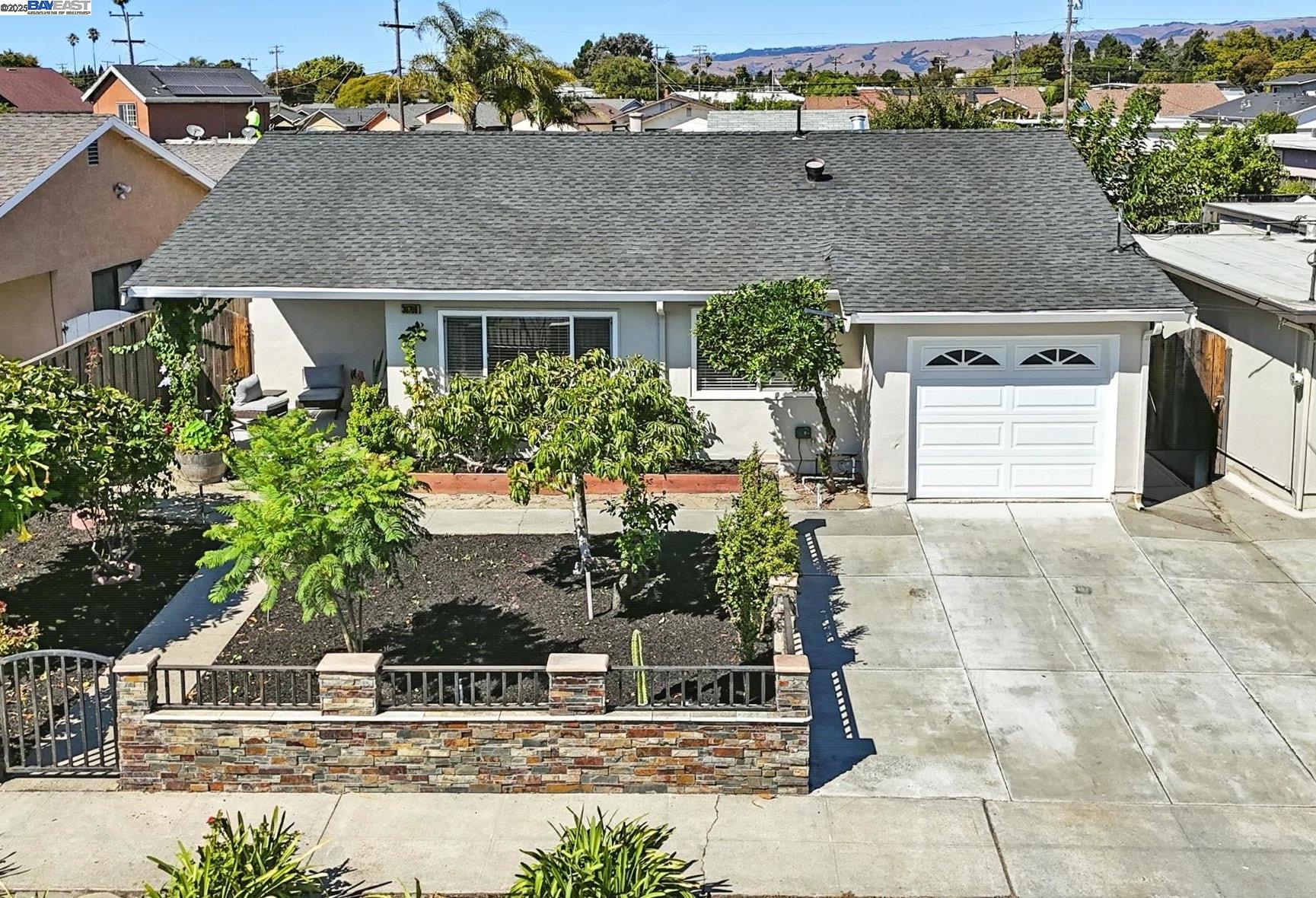 Front Image Thumbnail for BE41110646