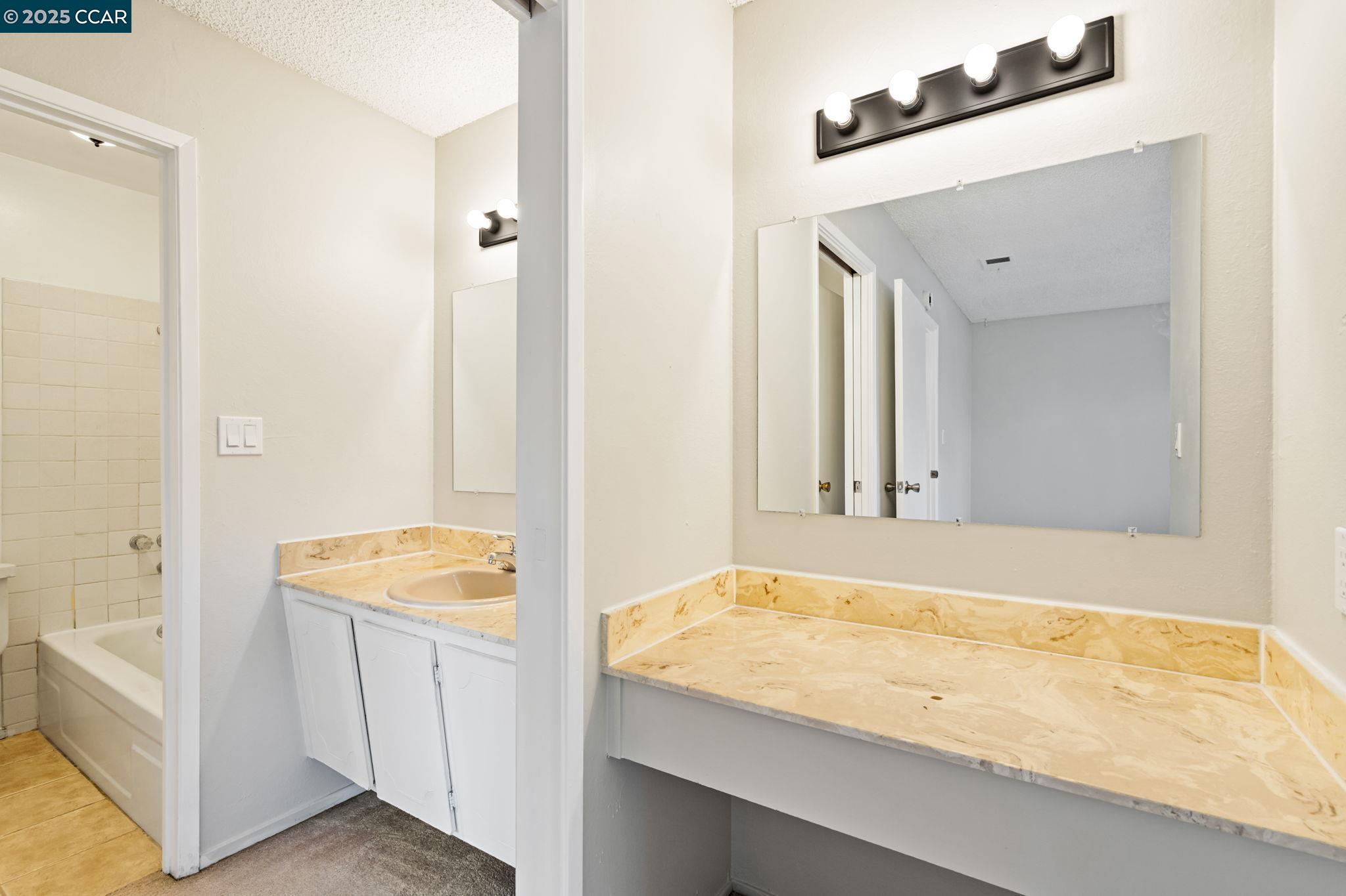 Photo #14: 41110648 Listing: Photo #14