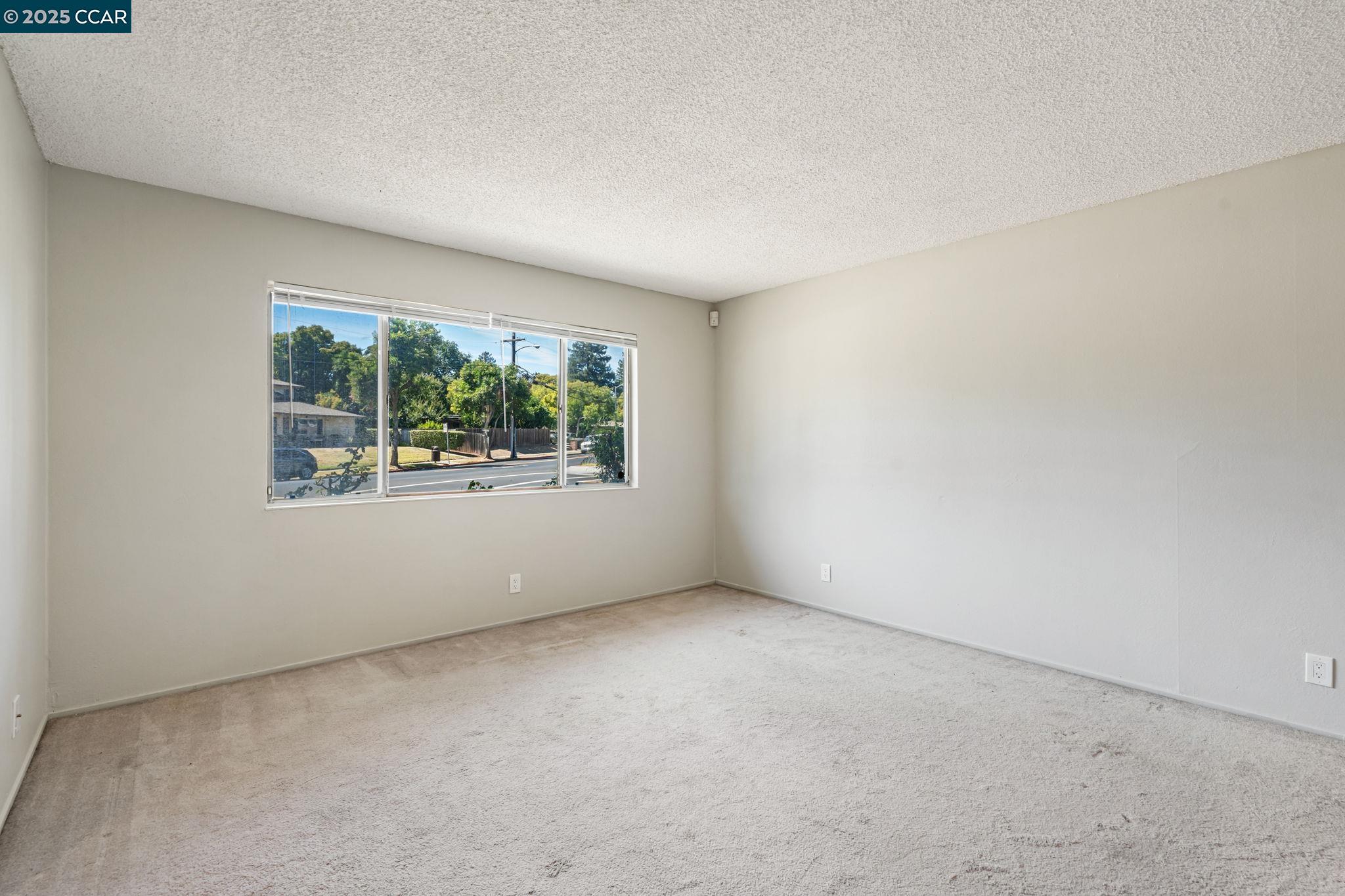Photo #6: 41110648 Listing 