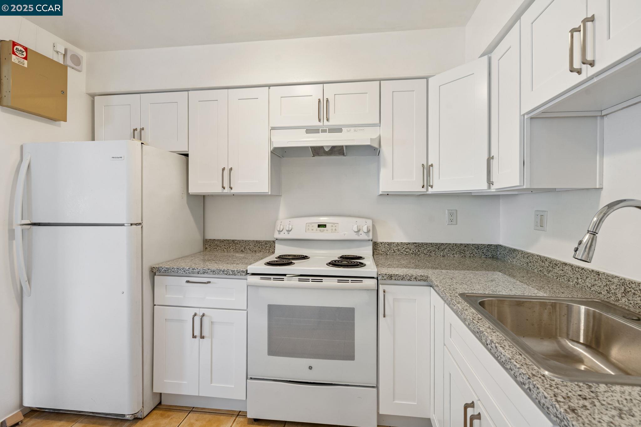Photo #10: 41110648 Listing: Photo #10
