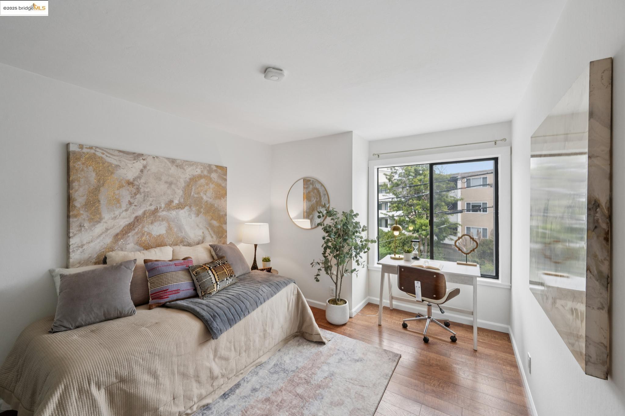 Detail Gallery Image 25 of 32 For 696 Athol Ave #203,  Oakland,  CA 94610 - 2 Beds | 2 Baths