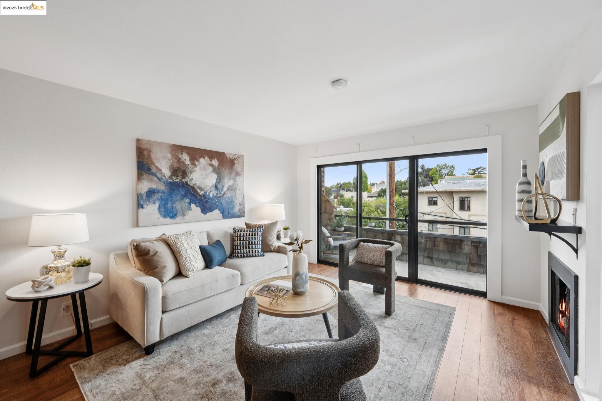 Detail Gallery Image 5 of 32 For 696 Athol Ave #203,  Oakland,  CA 94610 - 2 Beds | 2 Baths