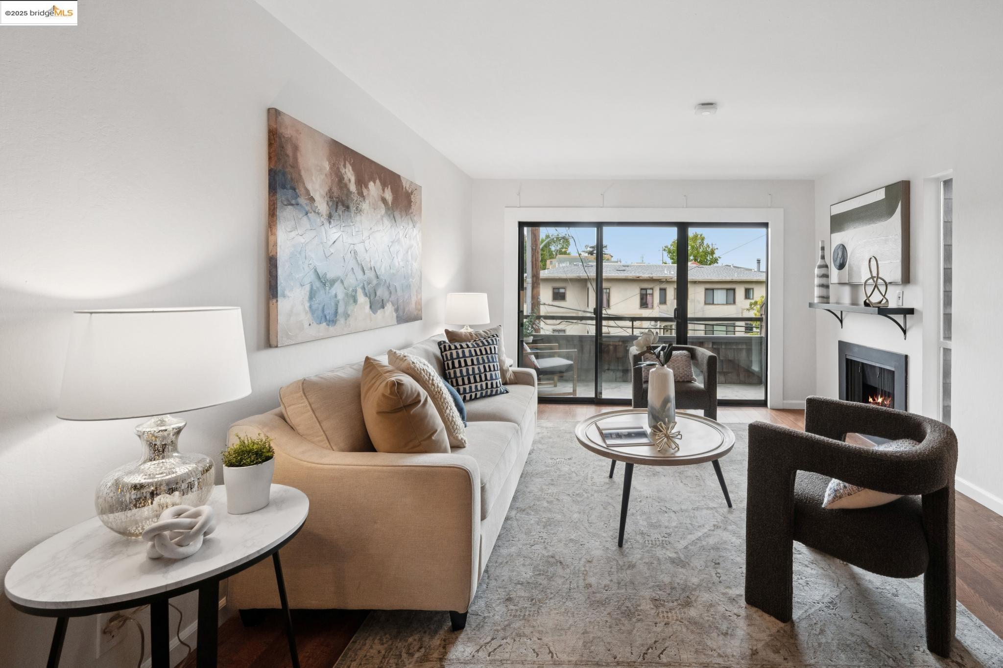 Detail Gallery Image 5 of 32 For 696 Athol Ave #203,  Oakland,  CA 94610 - 2 Beds | 2 Baths